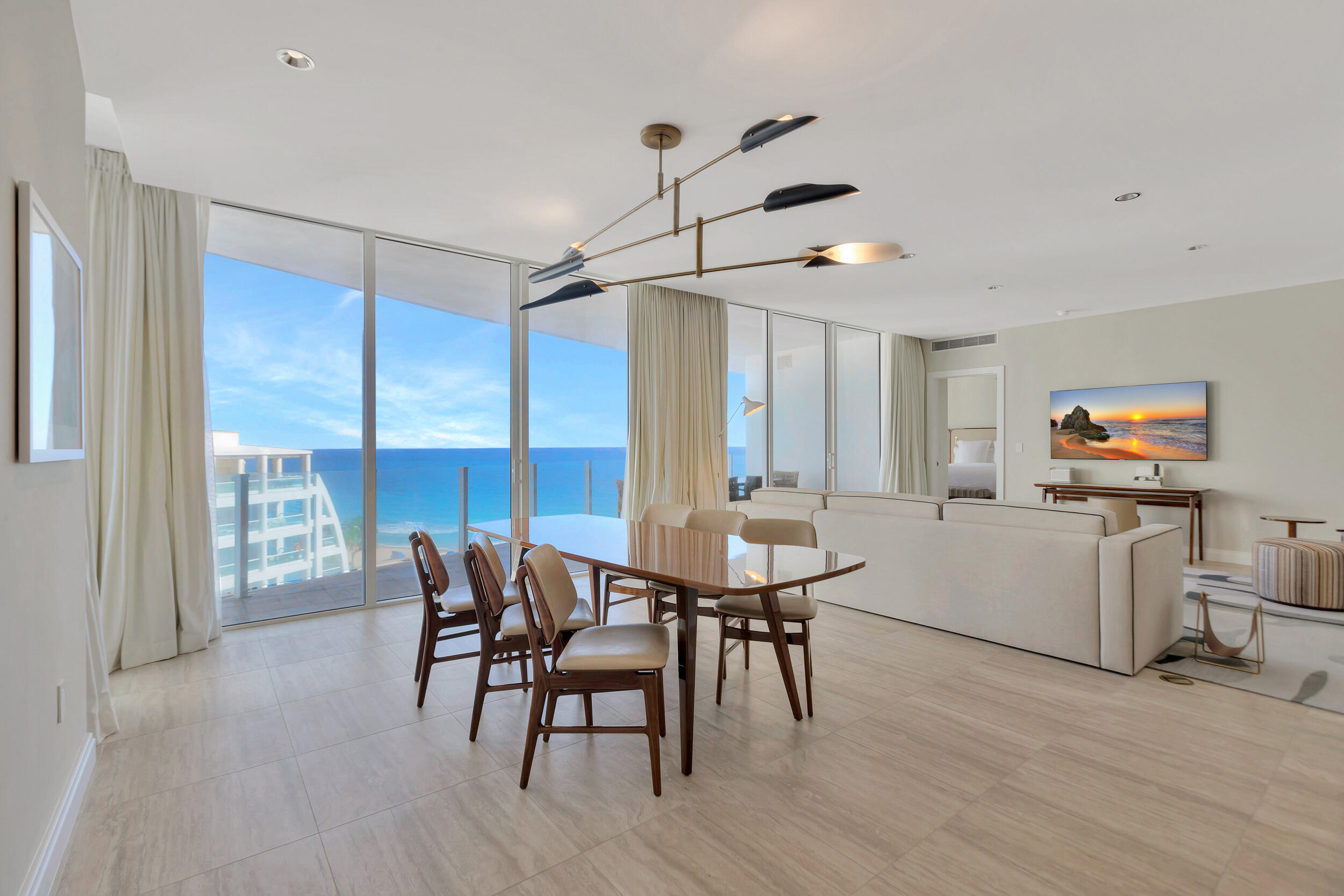 Four Seasons - Residential