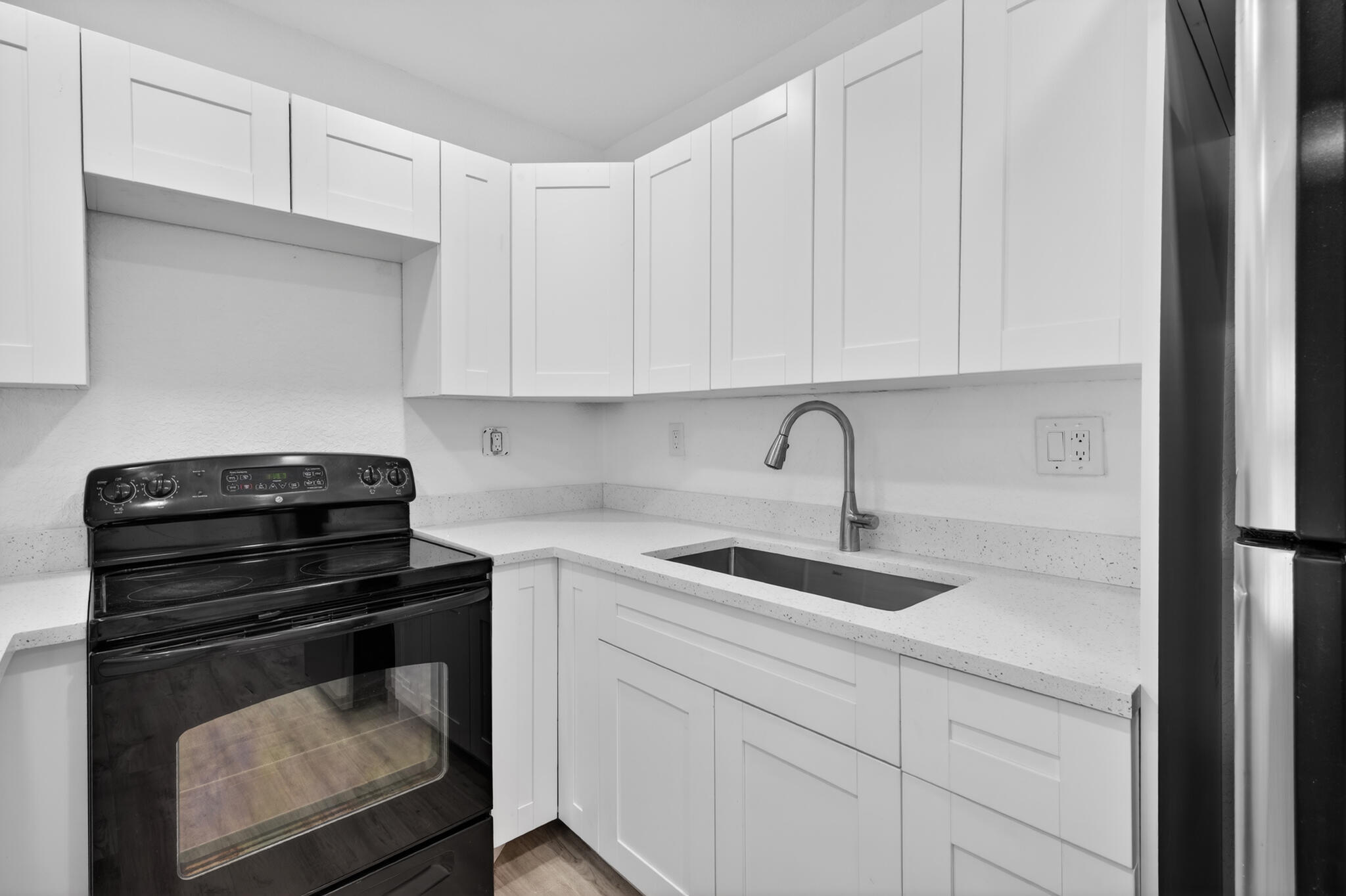 VERA VILLAS 2ND SEC - Residential