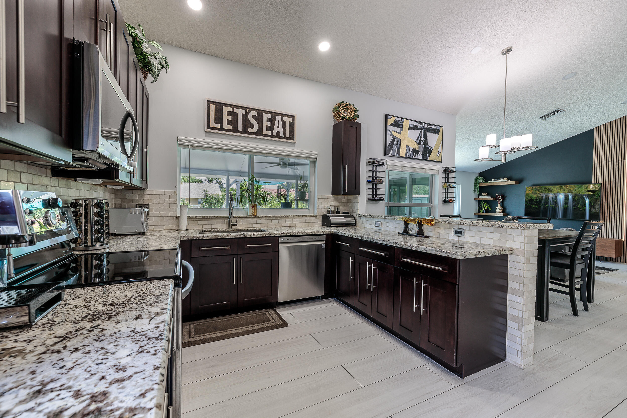 COOPERS GROVE - Residential