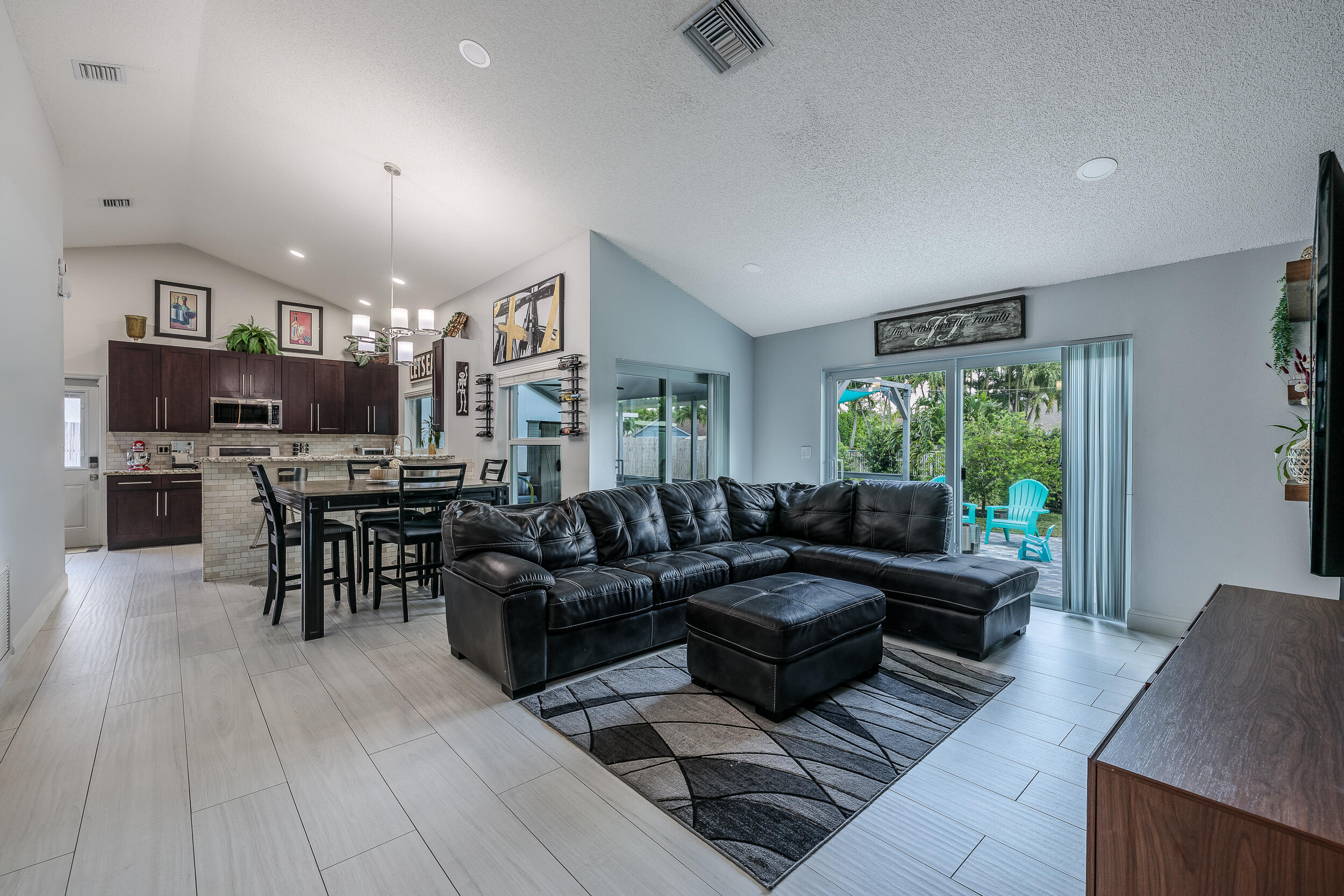 COOPERS GROVE - Residential