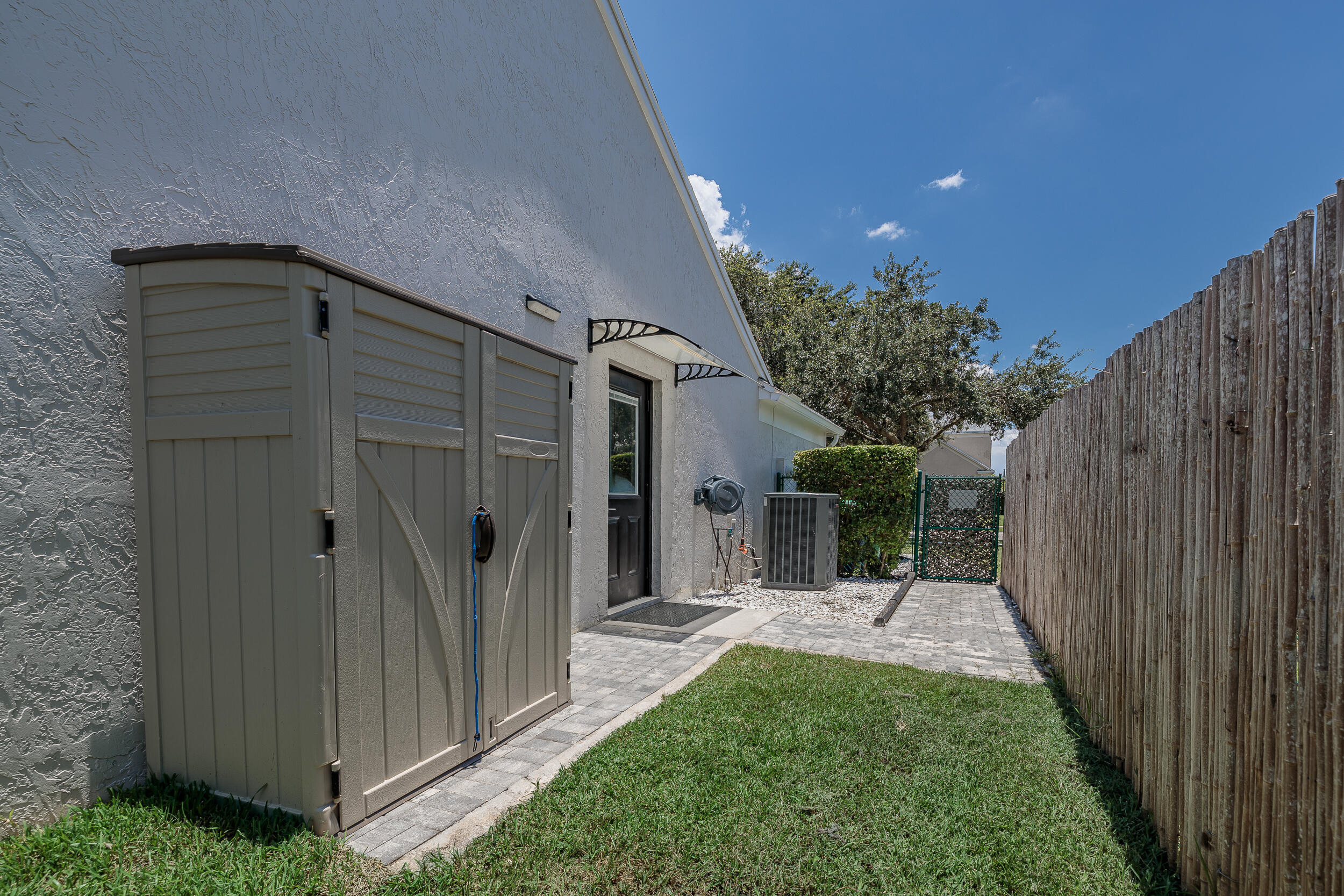 COOPERS GROVE - Residential