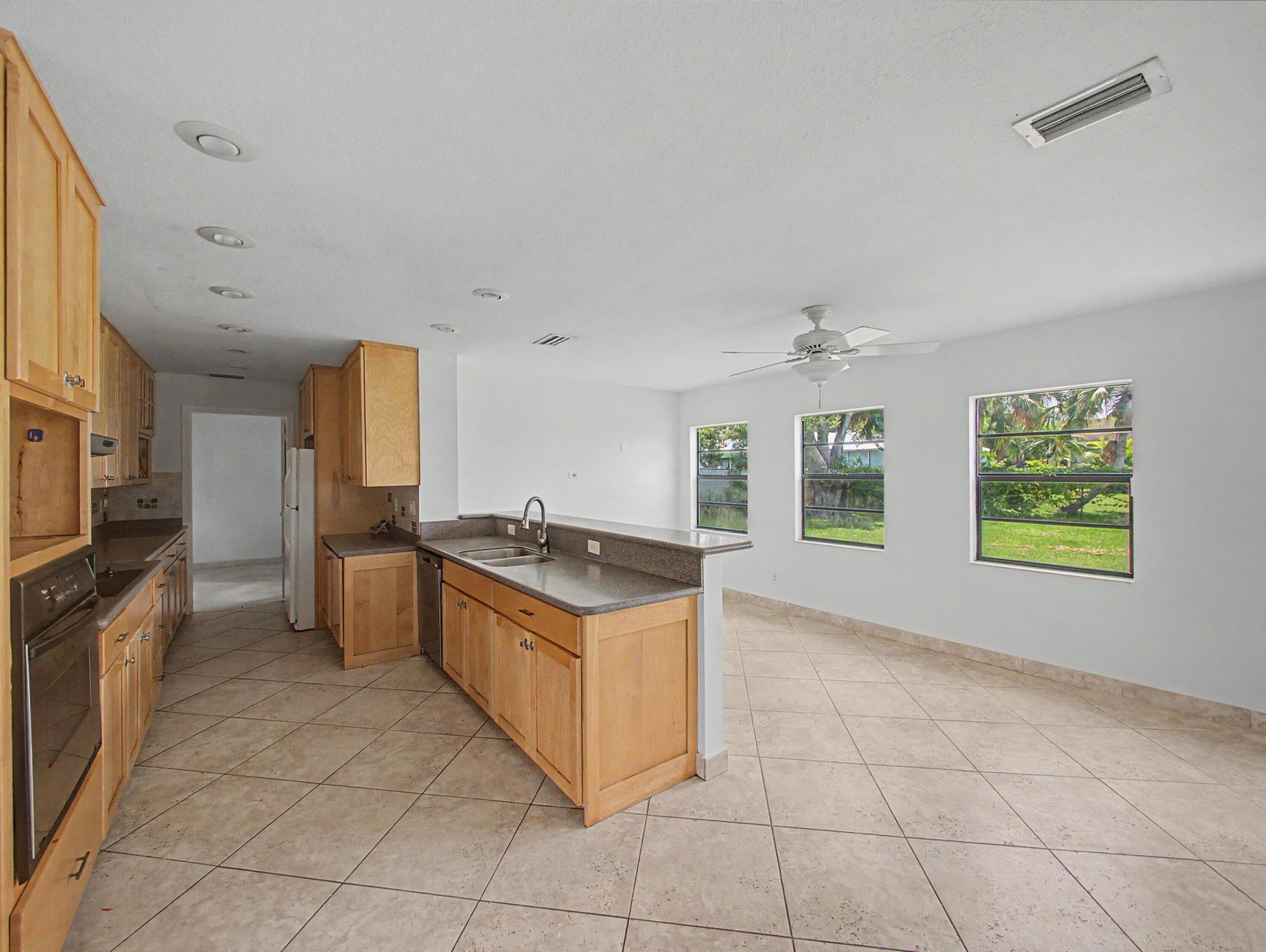 PORT ST LUCIE SECTION 4 - Residential