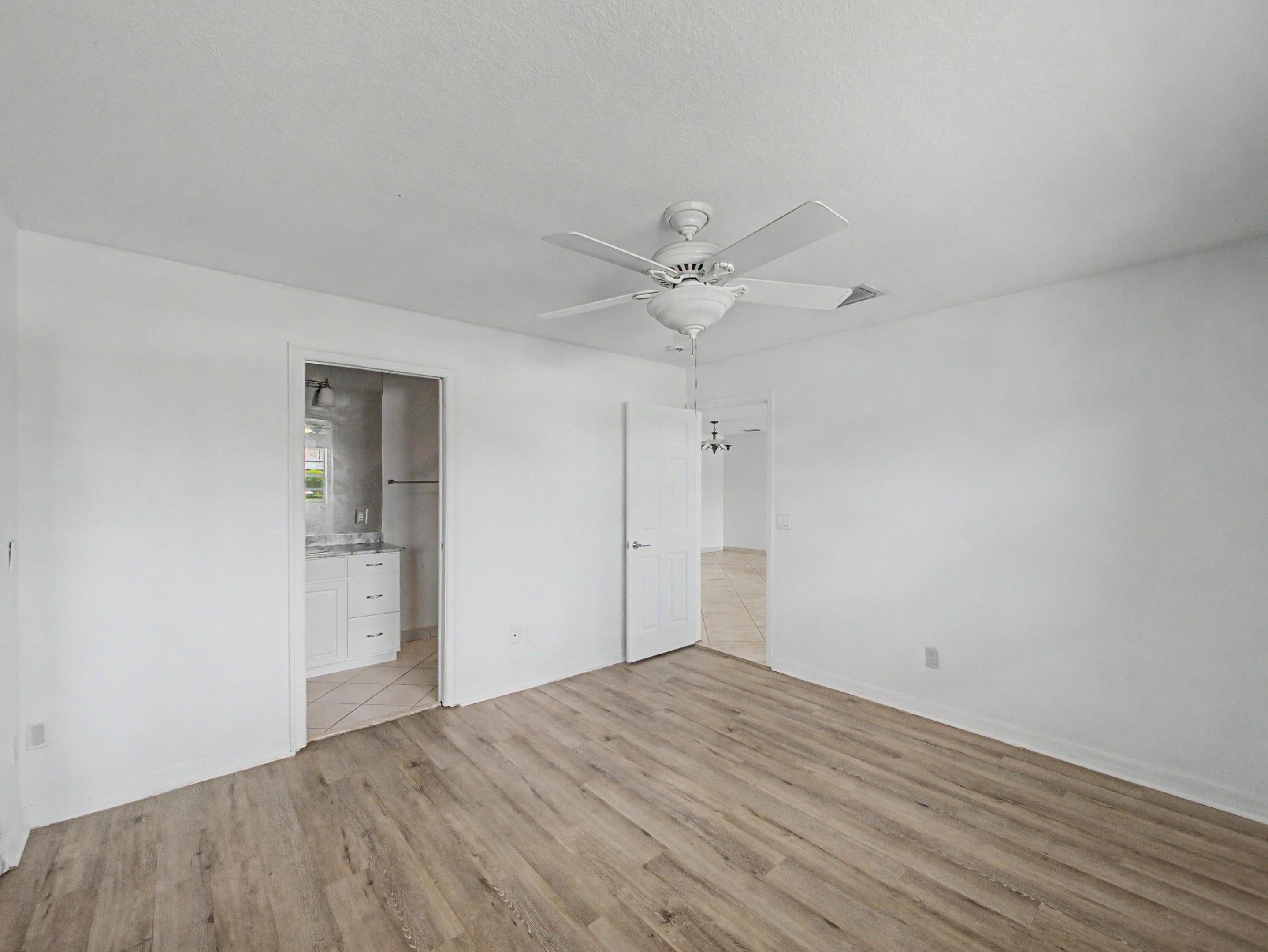PORT ST LUCIE SECTION 4 - Residential