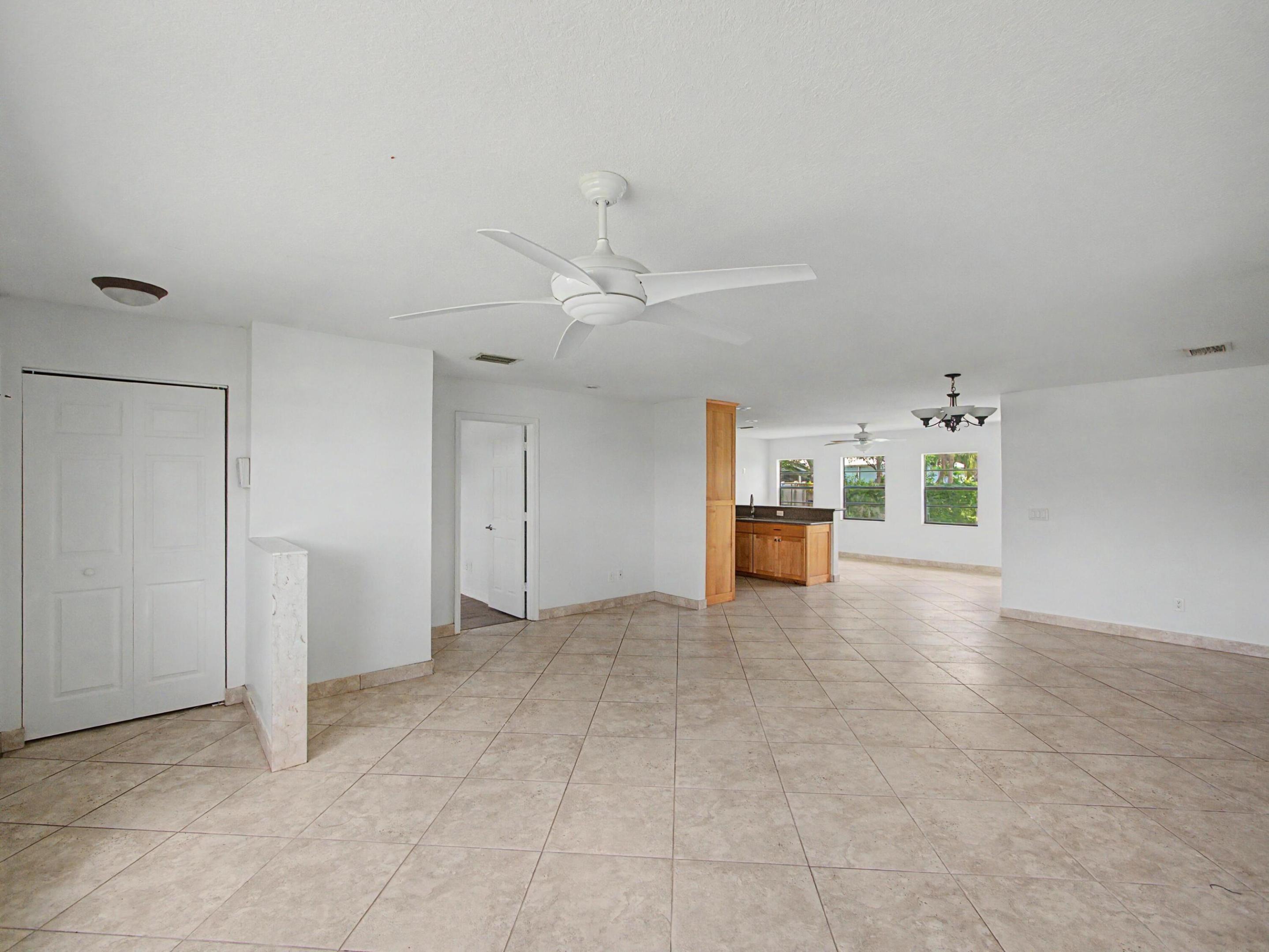 PORT ST LUCIE SECTION 4 - Residential