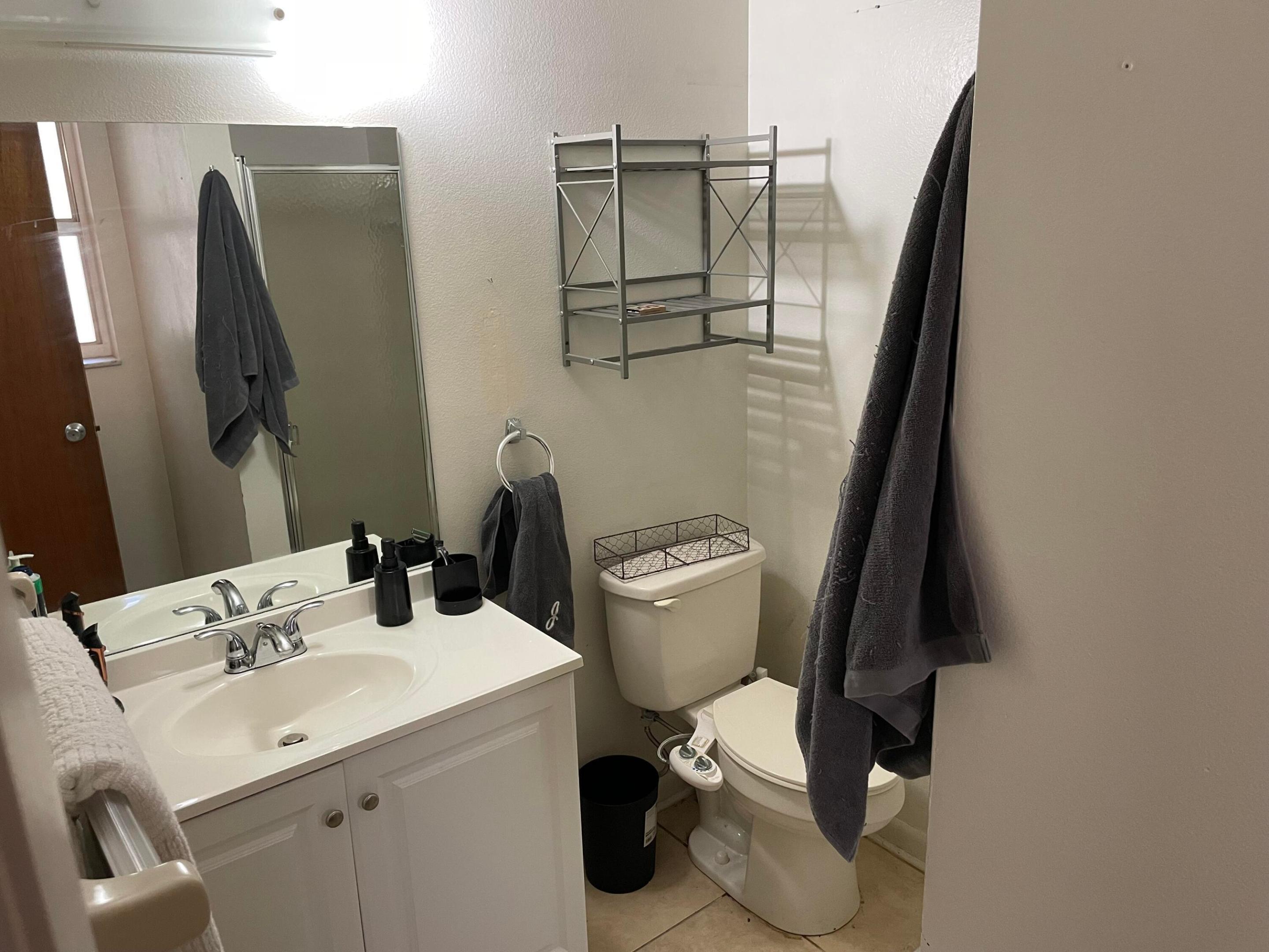 EASTRIDGE COURT - Residential Lease