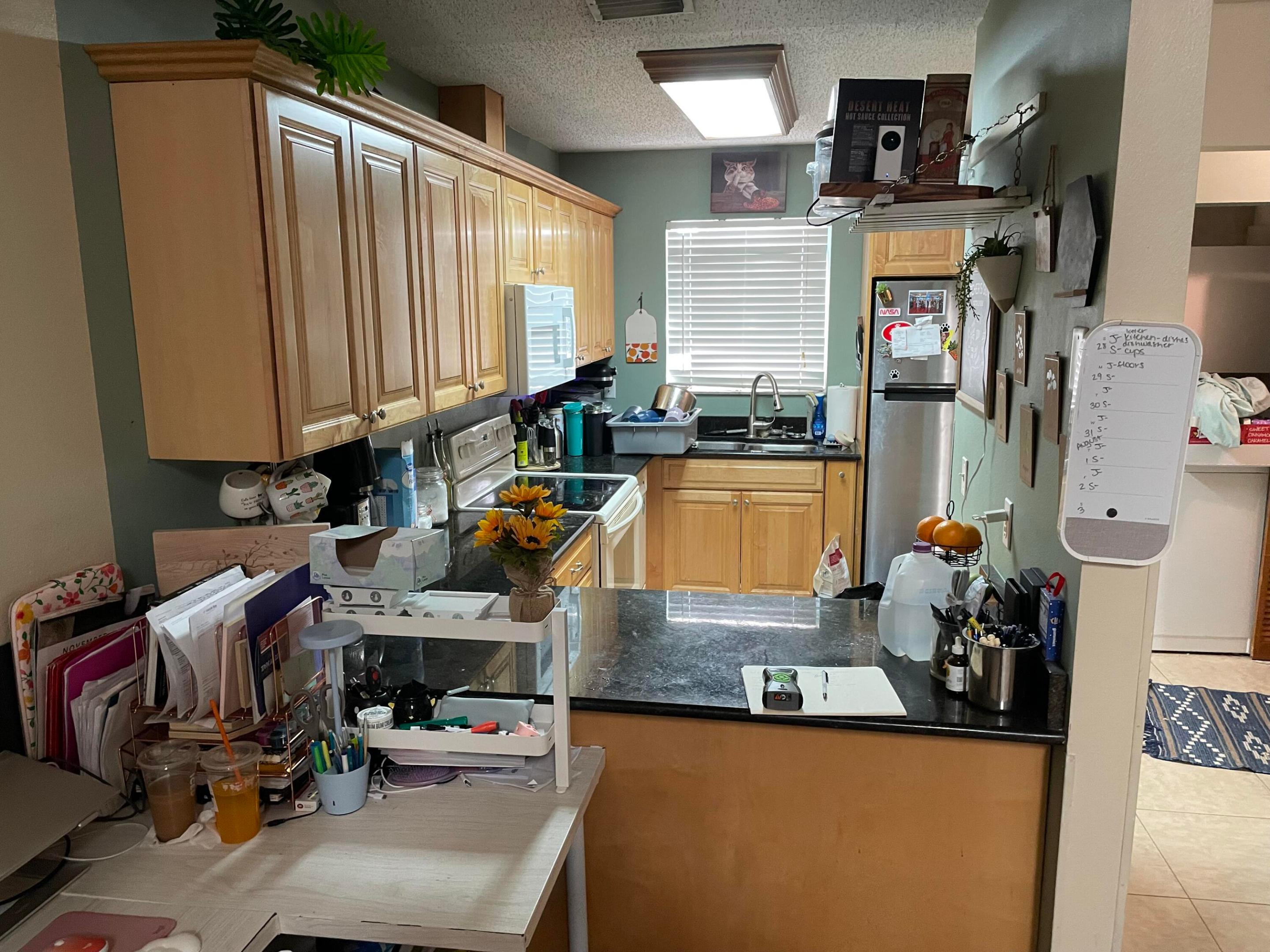 EASTRIDGE COURT - Residential Lease