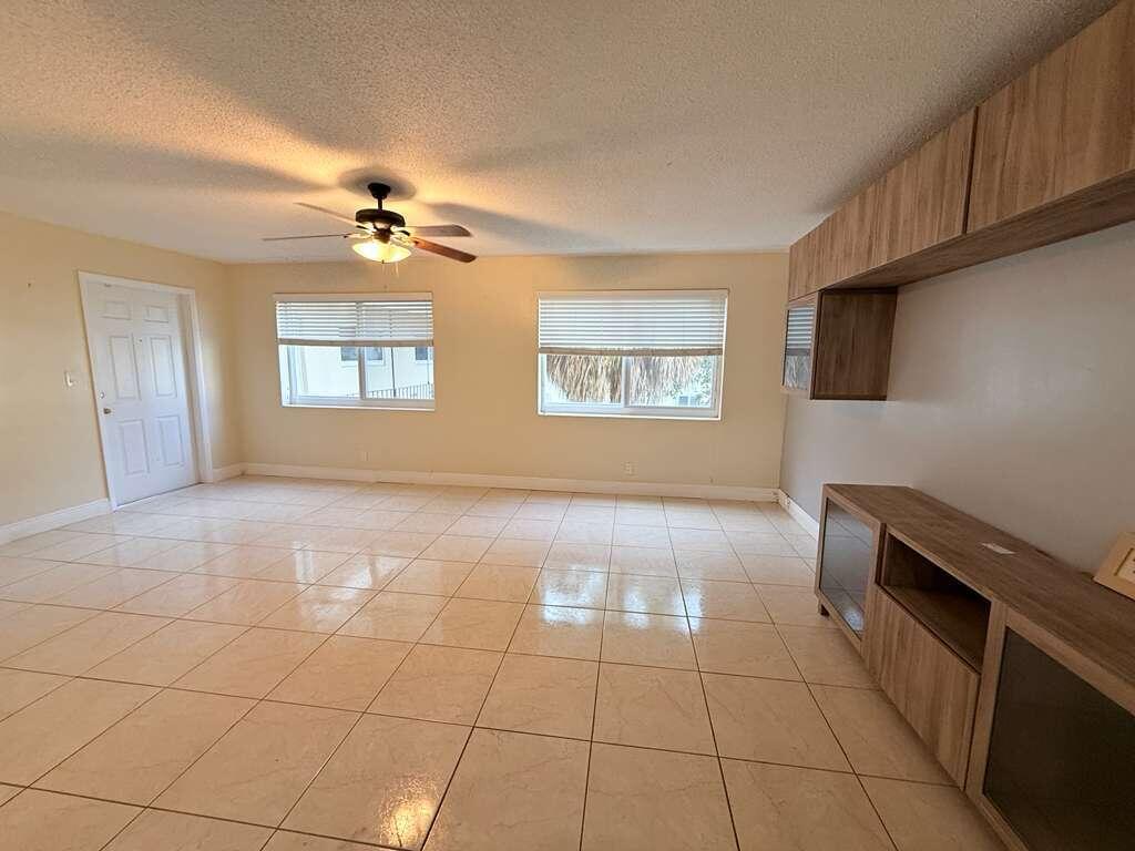 PARADISE GARDENS III CONDO - Residential