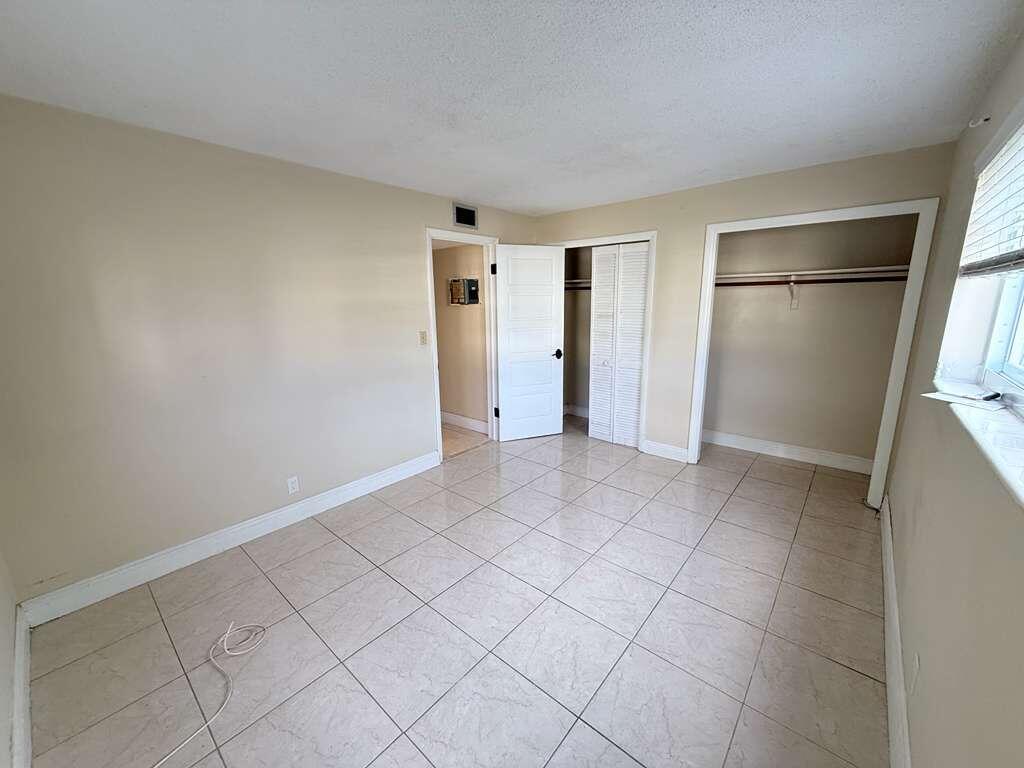 PARADISE GARDENS III CONDO - Residential