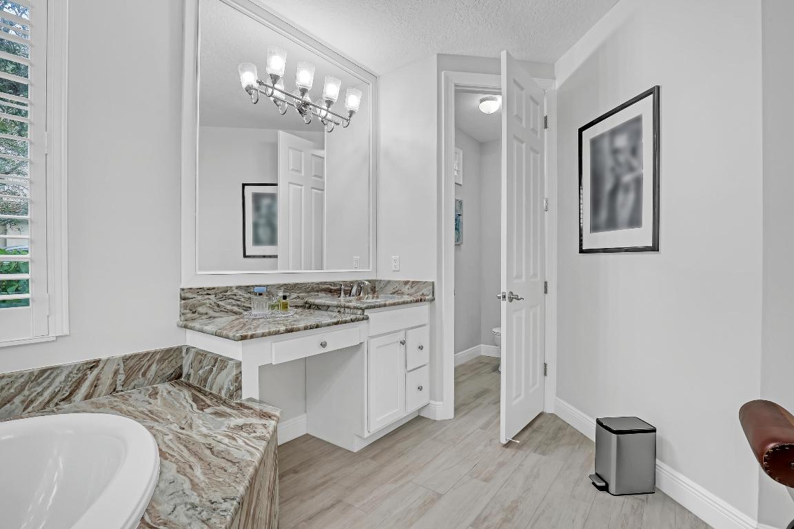 CARRIAGE HOMES AT FRENCHMANS HARBOR CONDO - Residential
