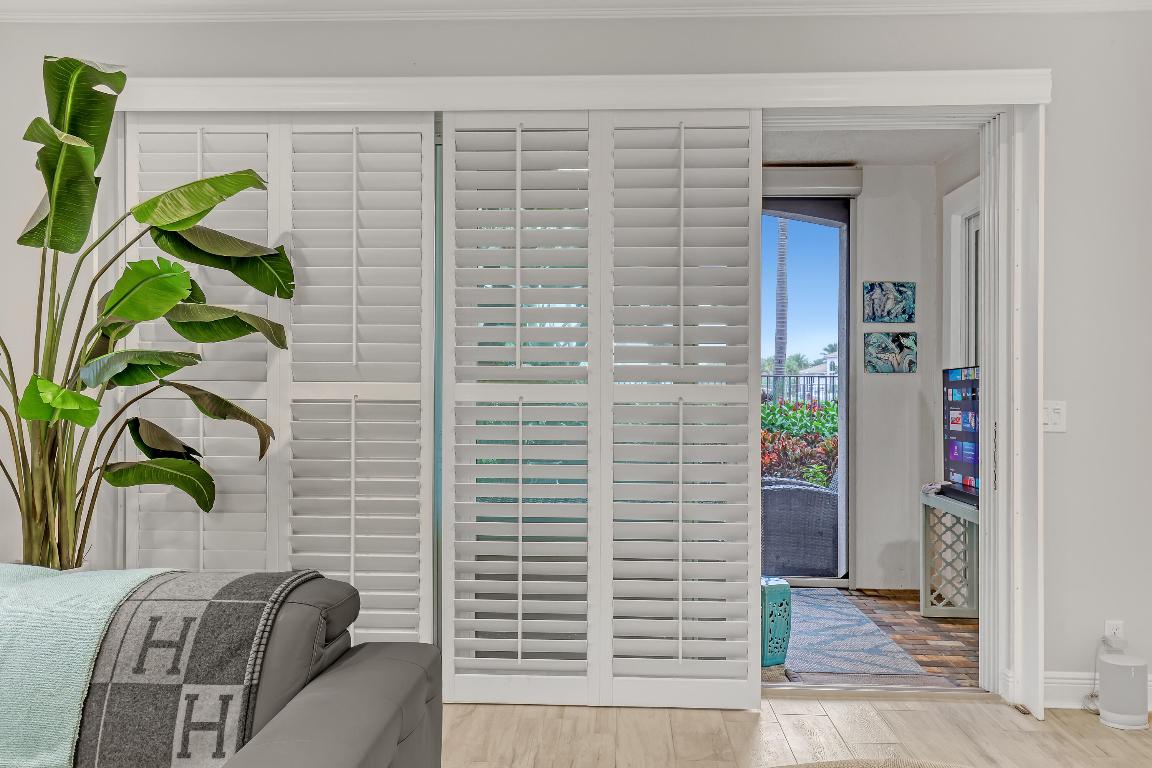 CARRIAGE HOMES AT FRENCHMANS HARBOR CONDO - Residential