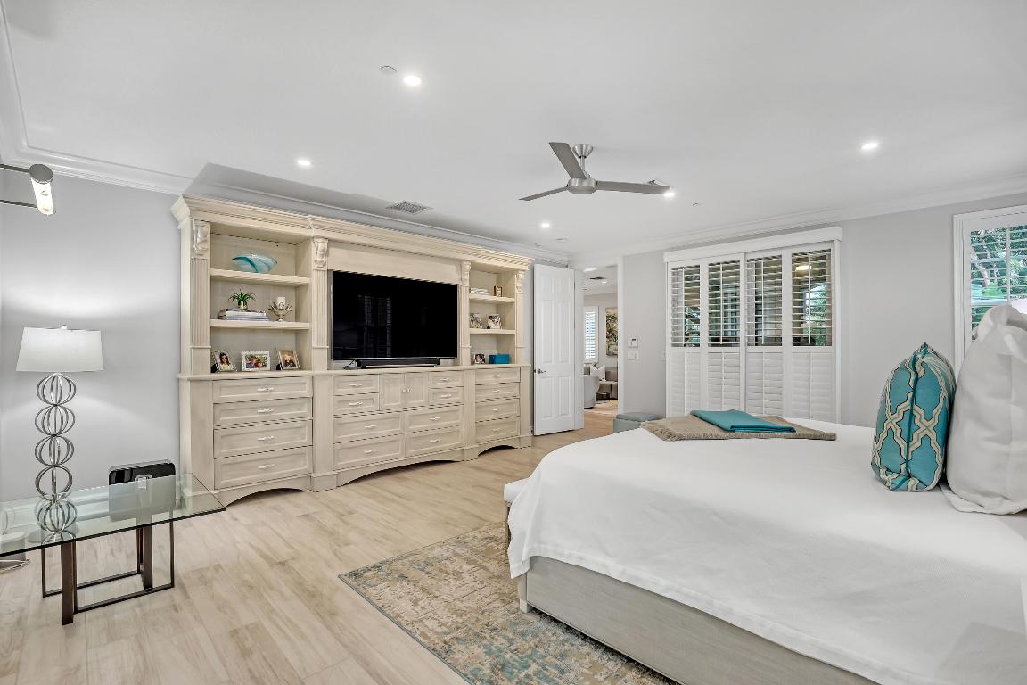 CARRIAGE HOMES AT FRENCHMANS HARBOR CONDO - Residential