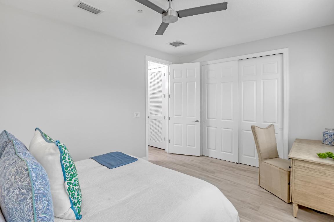CARRIAGE HOMES AT FRENCHMANS HARBOR CONDO - Residential
