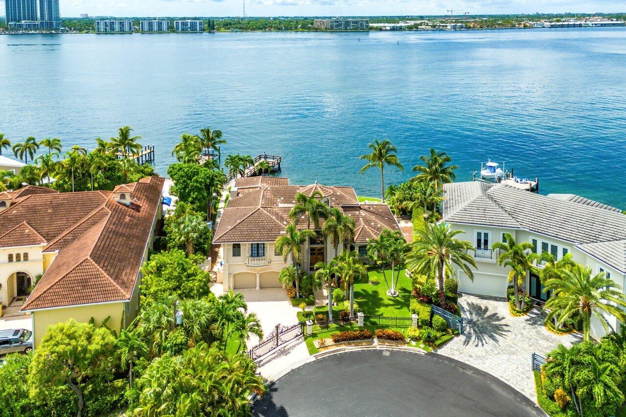 PINE POINT - Residential