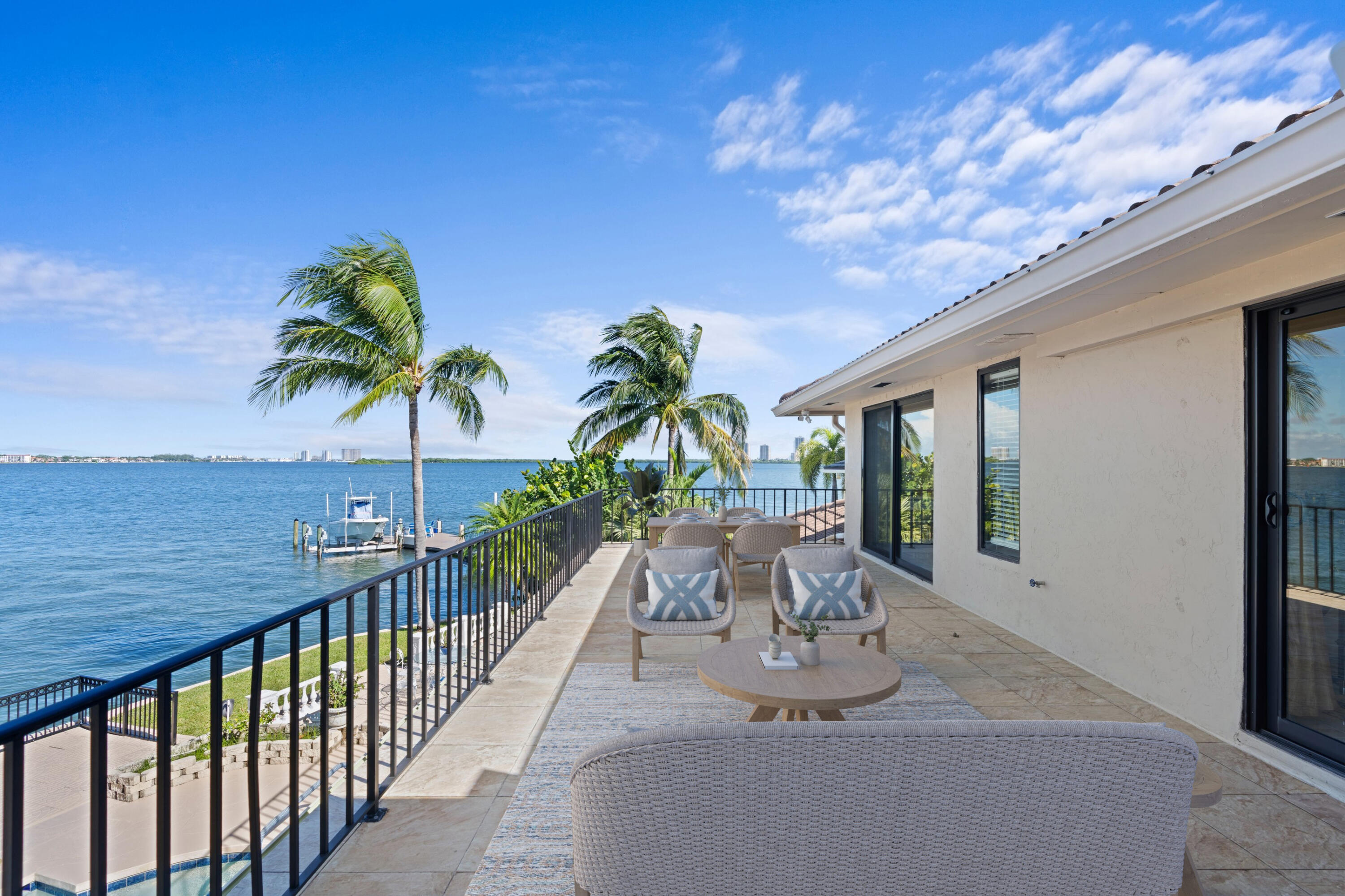 PINE POINT - Residential
