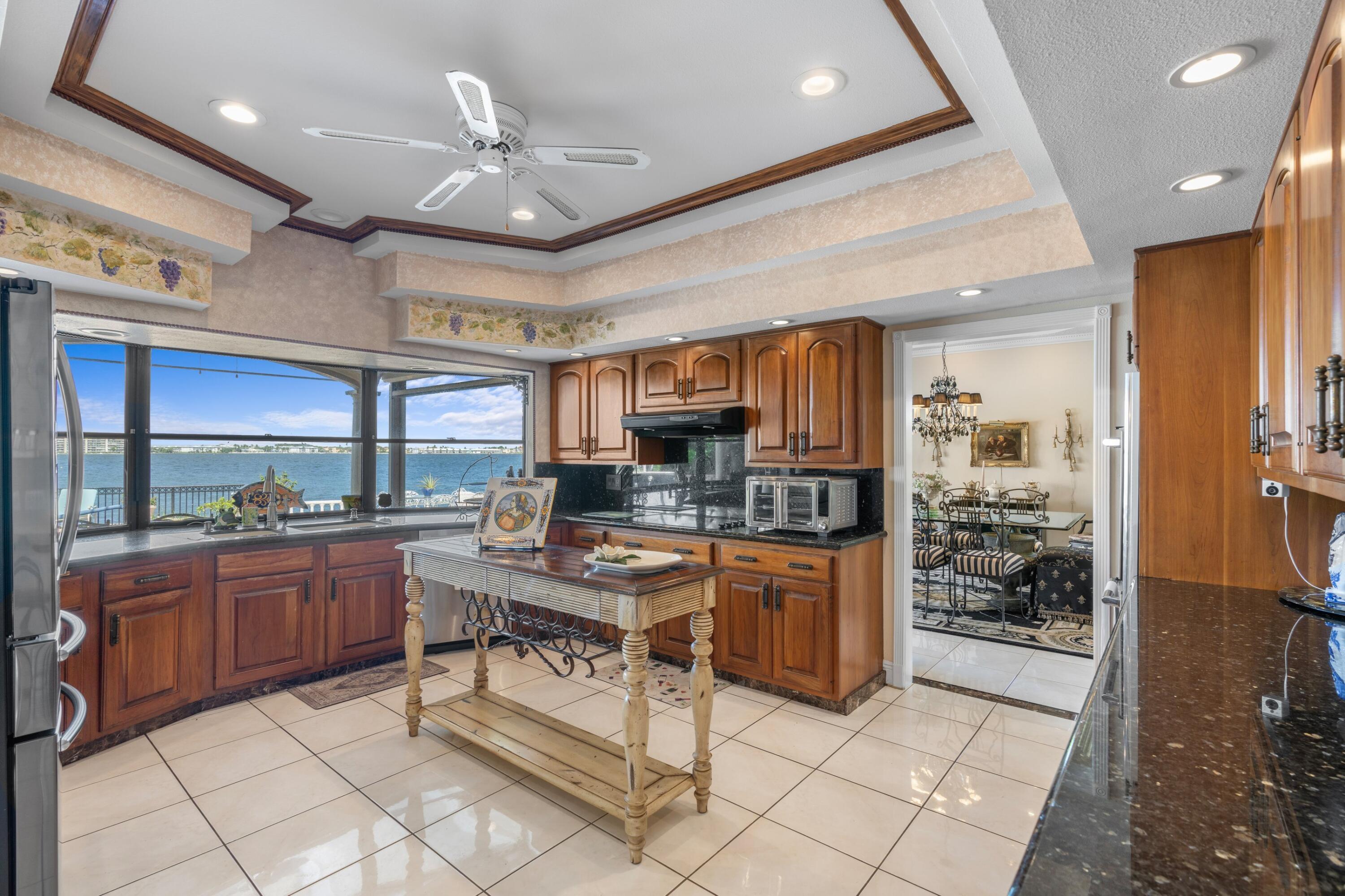 PINE POINT - Residential