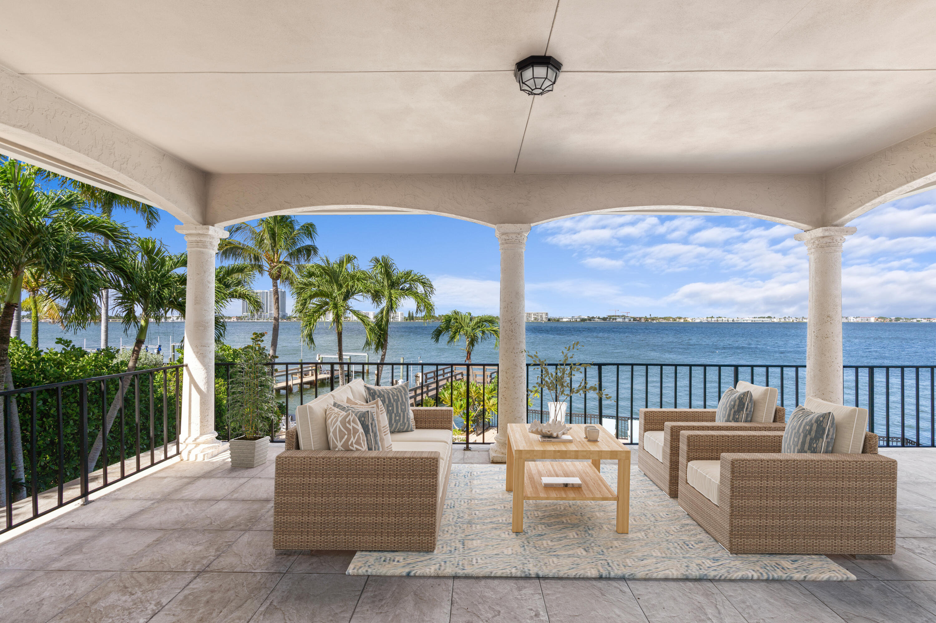PINE POINT - Residential