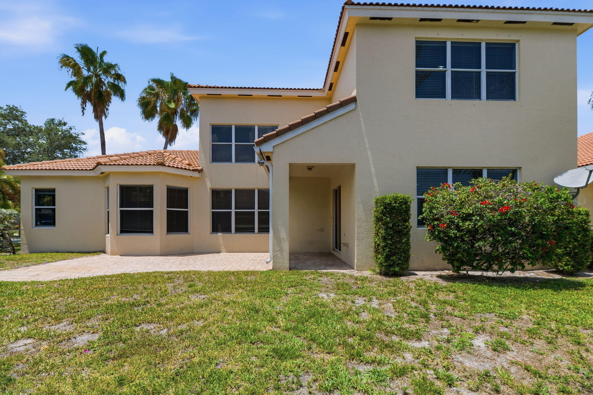RIVERSIDE OAKS - Residential