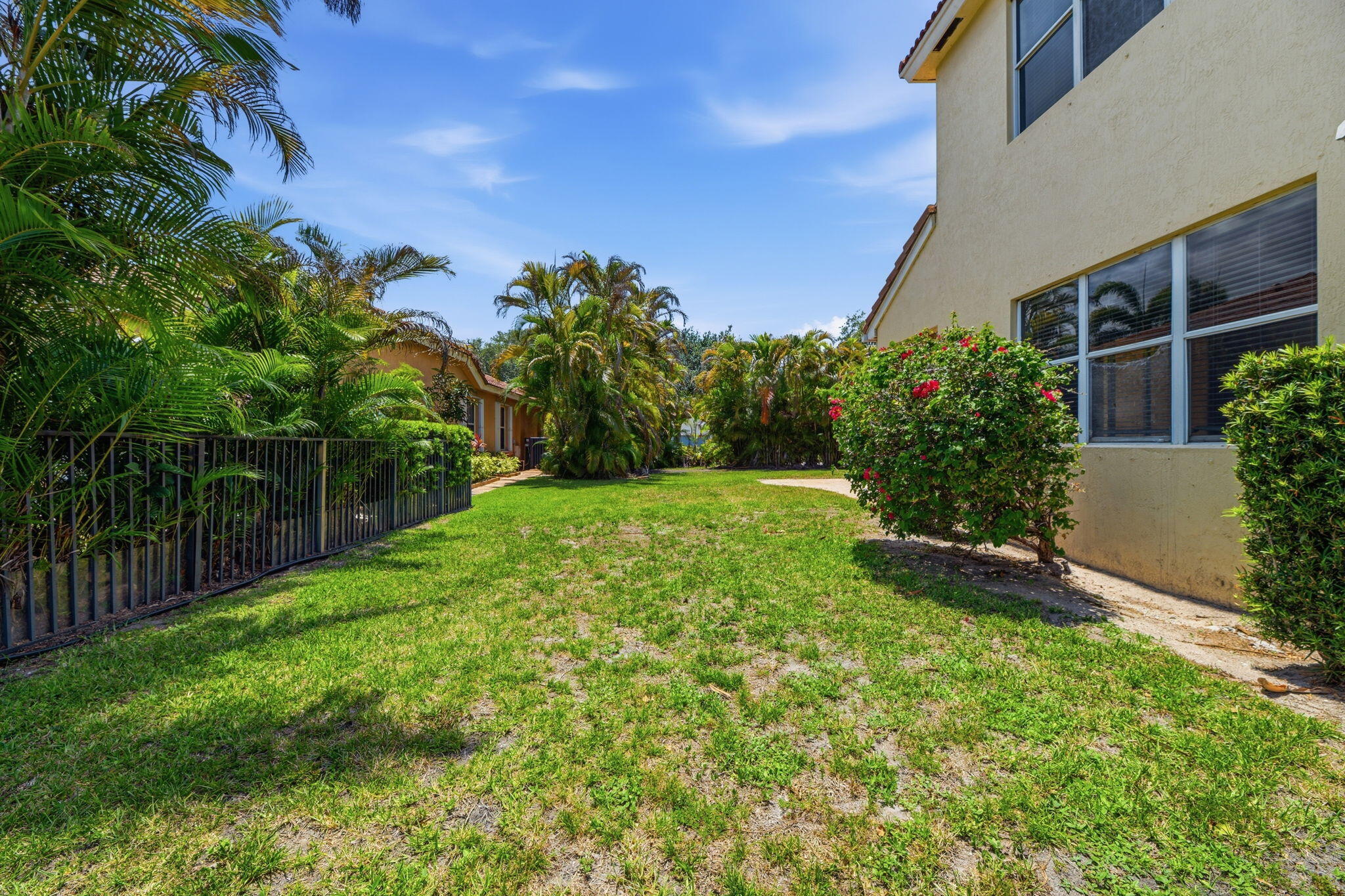 RIVERSIDE OAKS - Residential