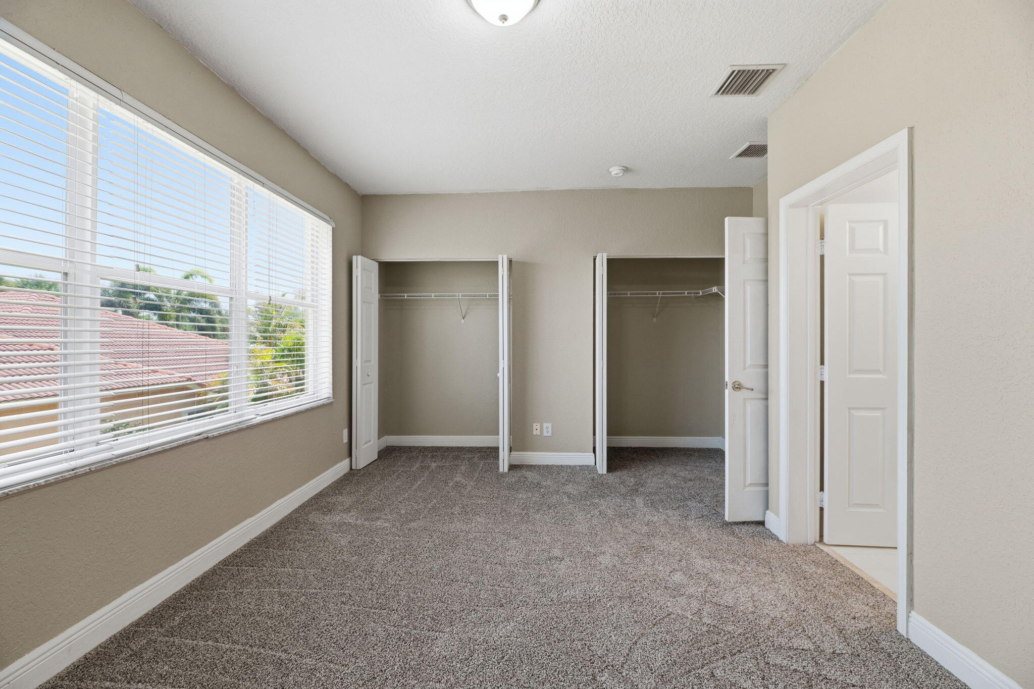 RIVERSIDE OAKS - Residential