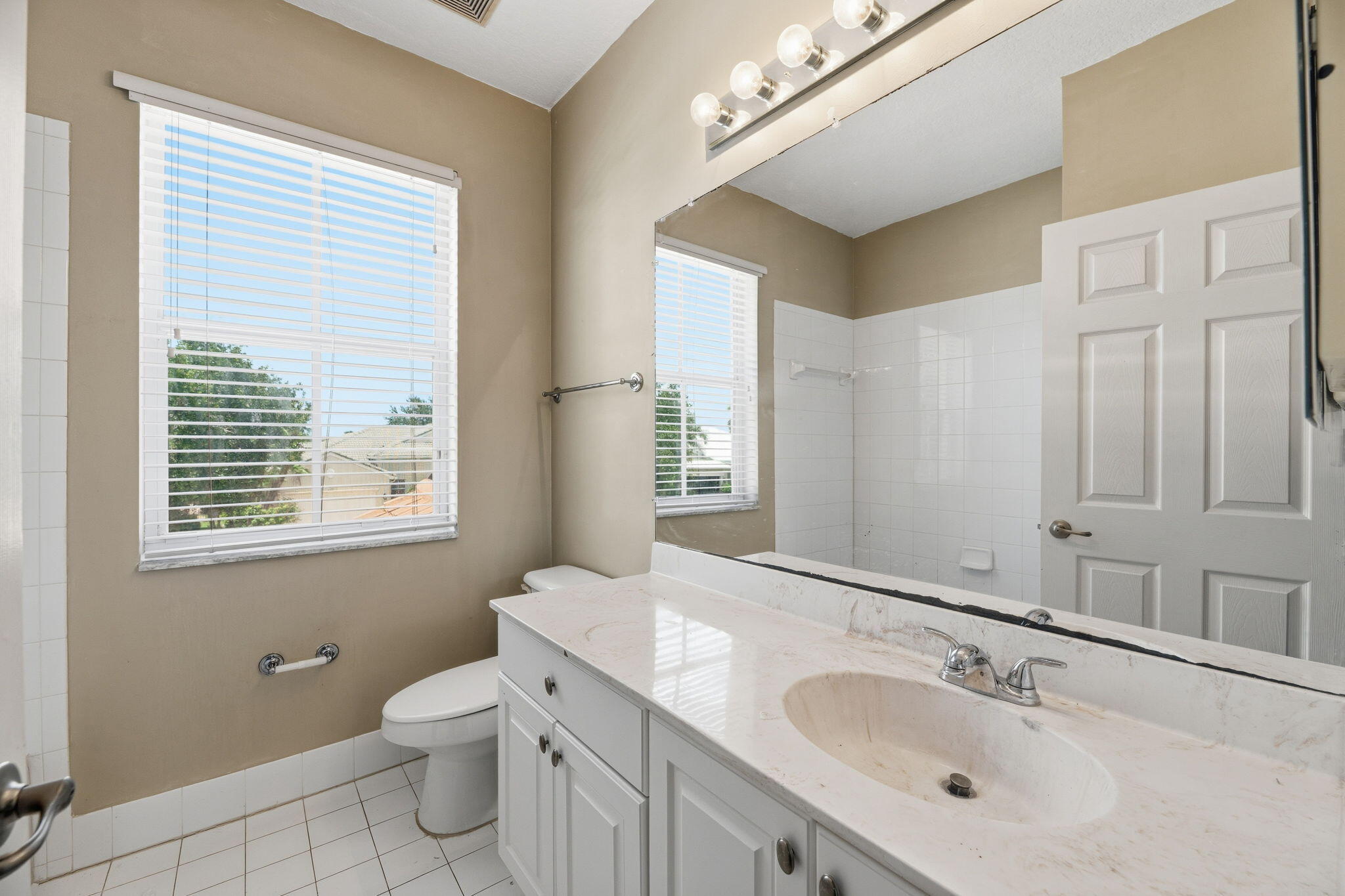 RIVERSIDE OAKS - Residential