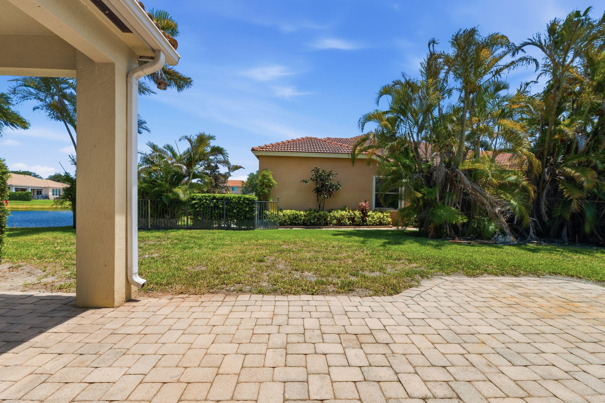 RIVERSIDE OAKS - Residential