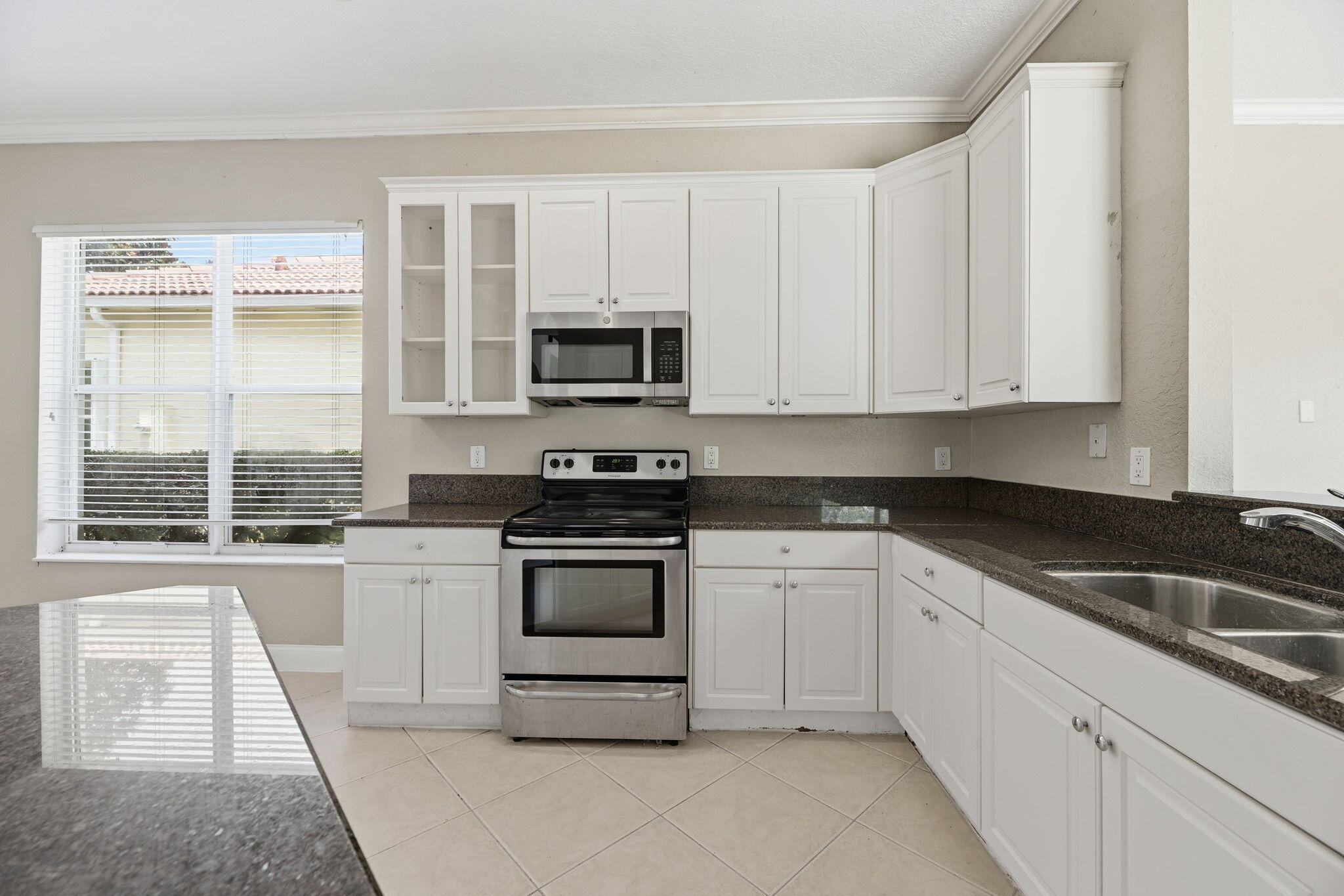 RIVERSIDE OAKS - Residential