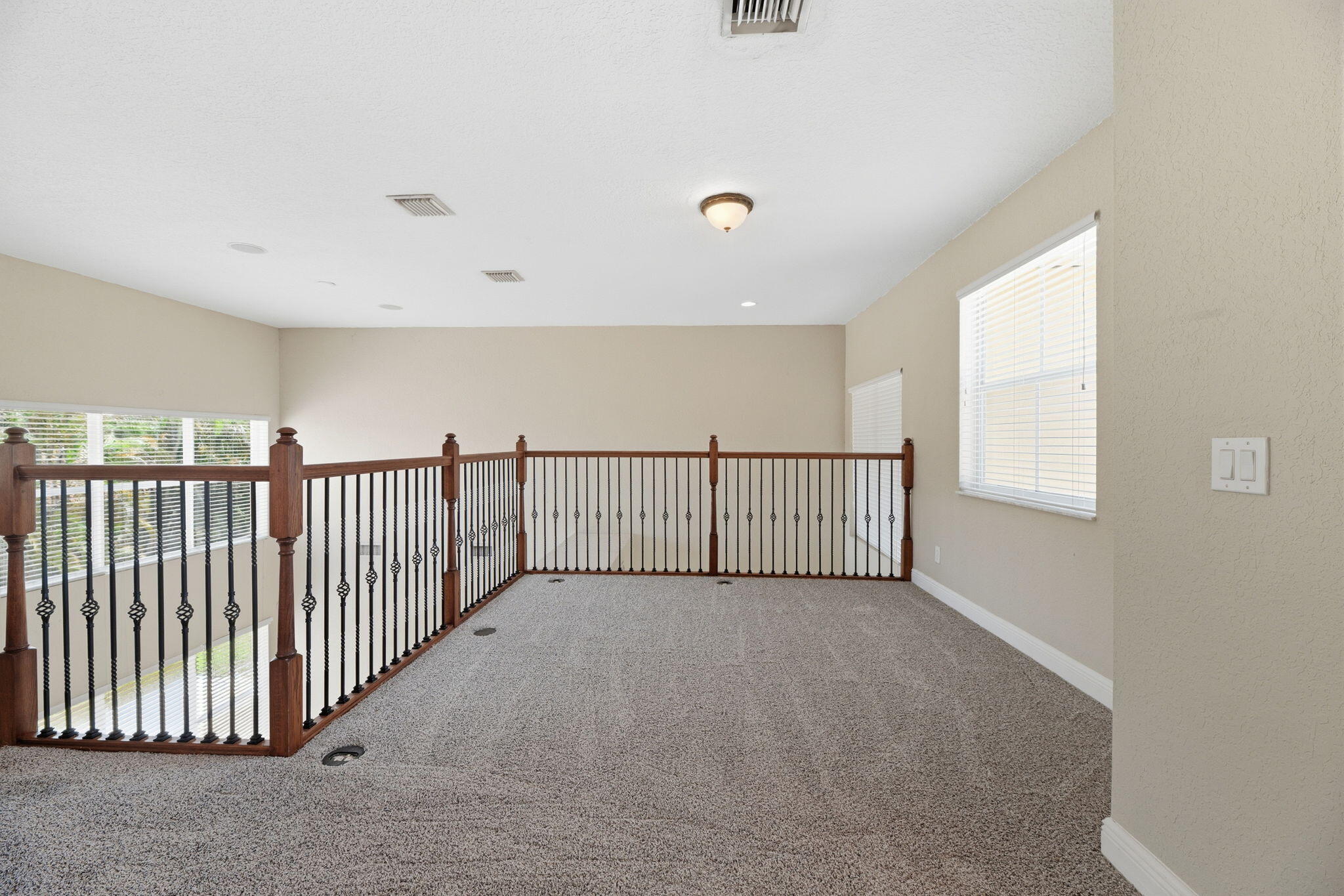 RIVERSIDE OAKS - Residential