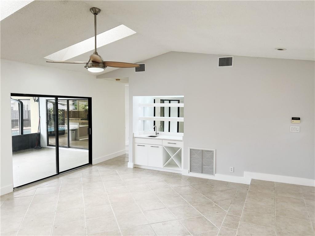Beachwood Heights 98-9 B - Residential