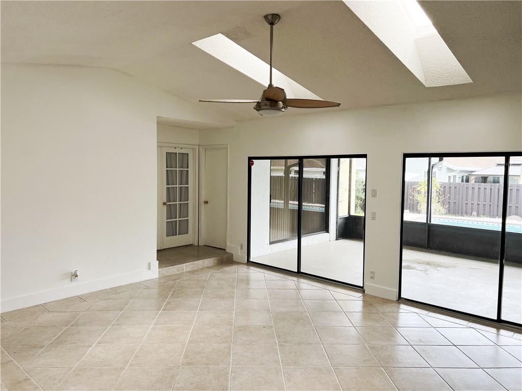 Beachwood Heights 98-9 B - Residential