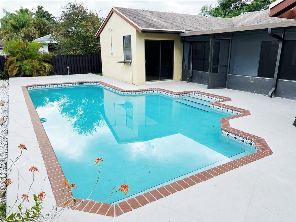 Beachwood Heights 98-9 B - Residential