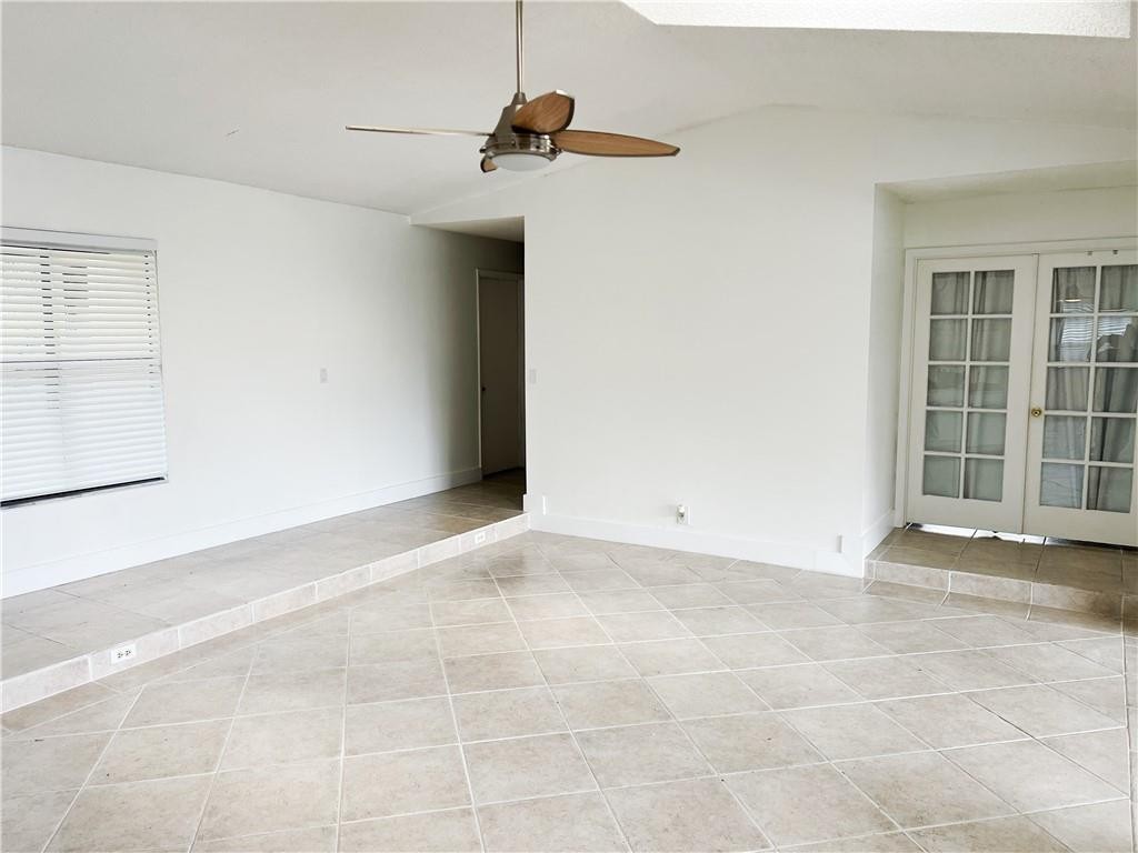 Beachwood Heights 98-9 B - Residential