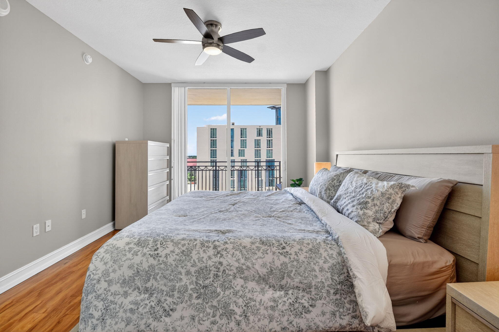 CITYPLACE SOUTH TOWER CONDO - Residential Lease