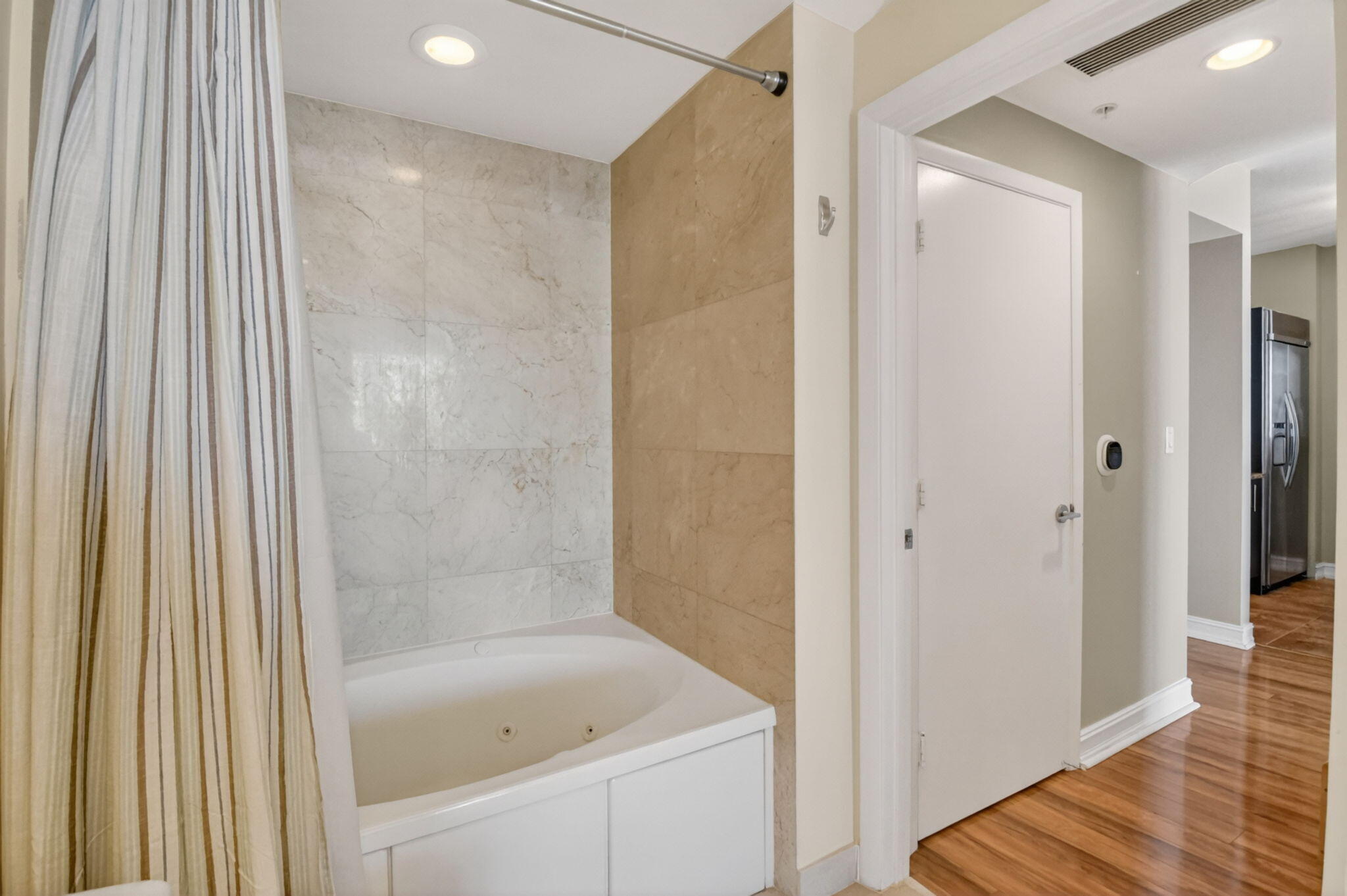 CITYPLACE SOUTH TOWER CONDO - Residential Lease