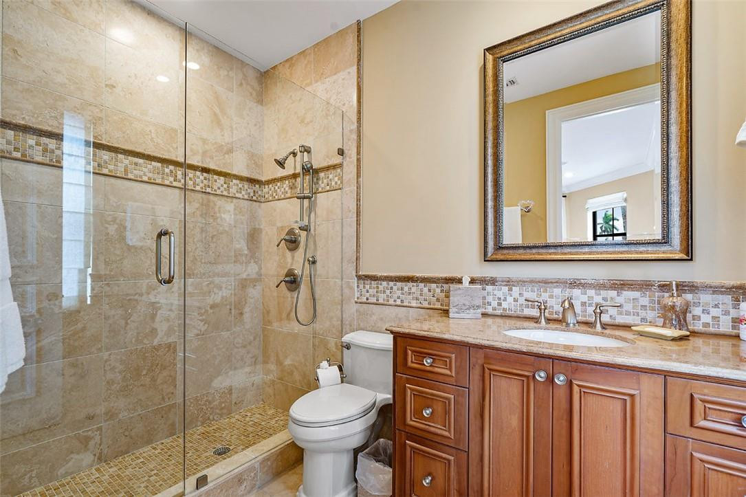 Riviera 6-17 B - Residential