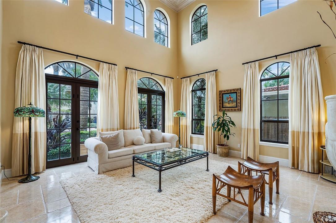 Riviera 6-17 B - Residential