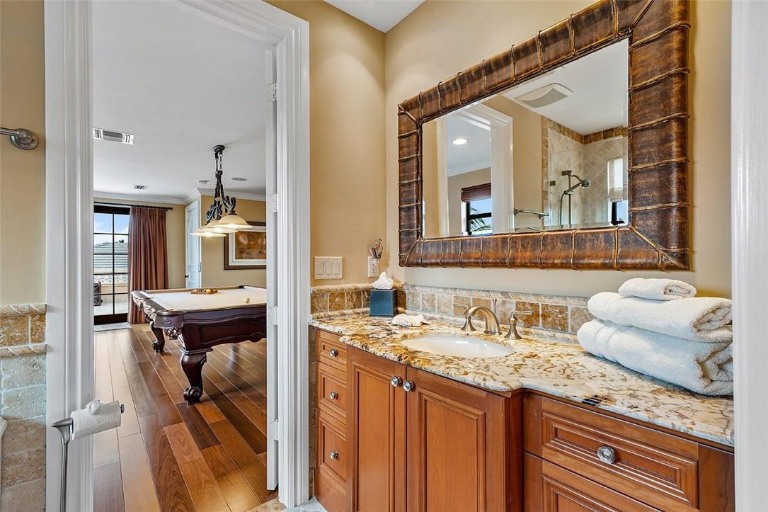 Riviera 6-17 B - Residential