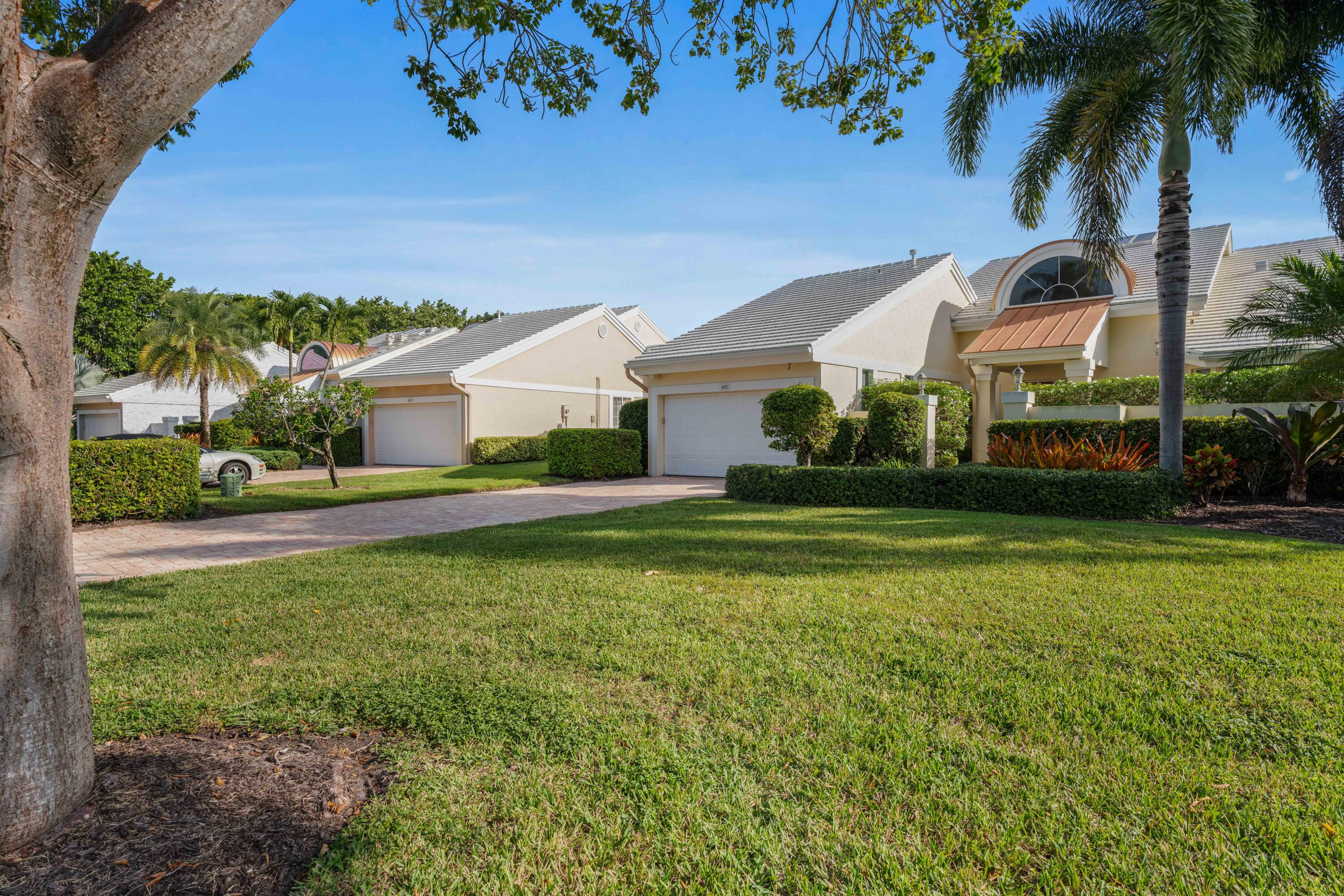 Admirals Cove - Residential