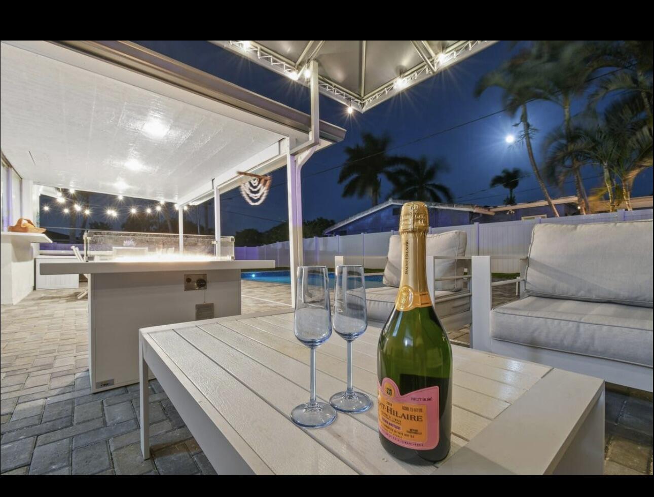 POMPANO WATERWAY ESTATES 1ST ADD - Residential Lease