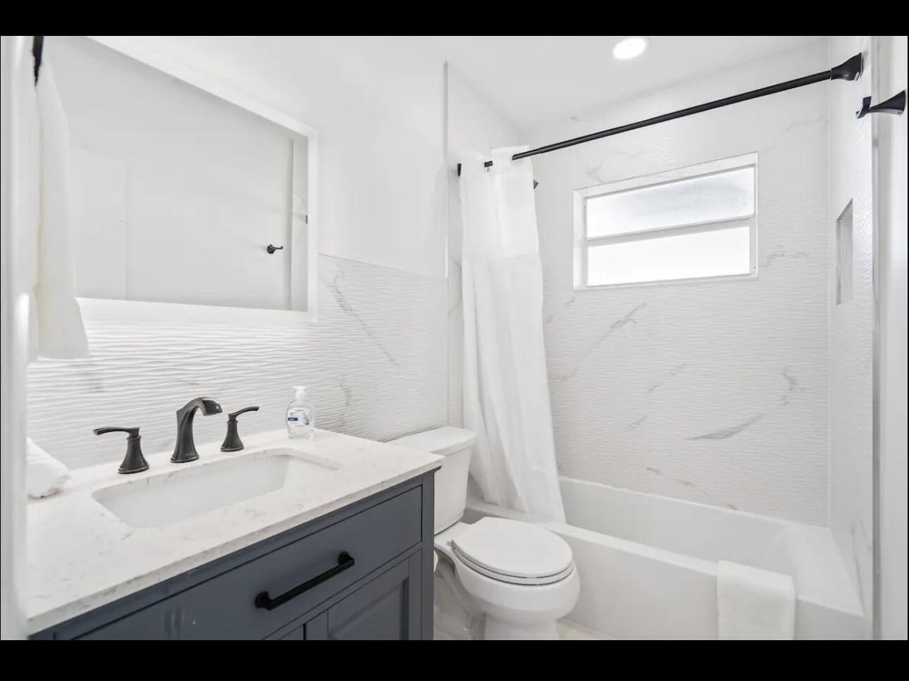 POMPANO WATERWAY ESTATES 1ST ADD - Residential Lease