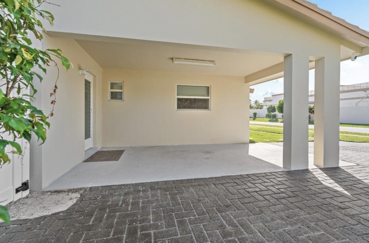 POMPANO WATERWAY ESTATES 1ST ADD - Residential Lease