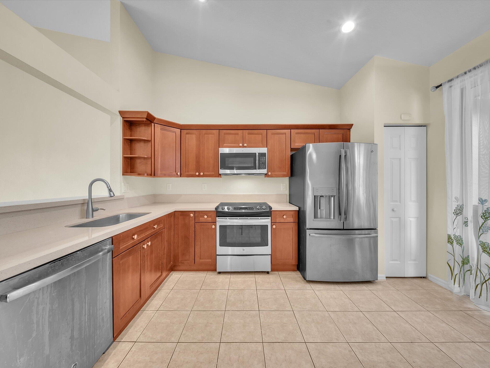 REGENCY HOMES AT SUNRISE - Residential