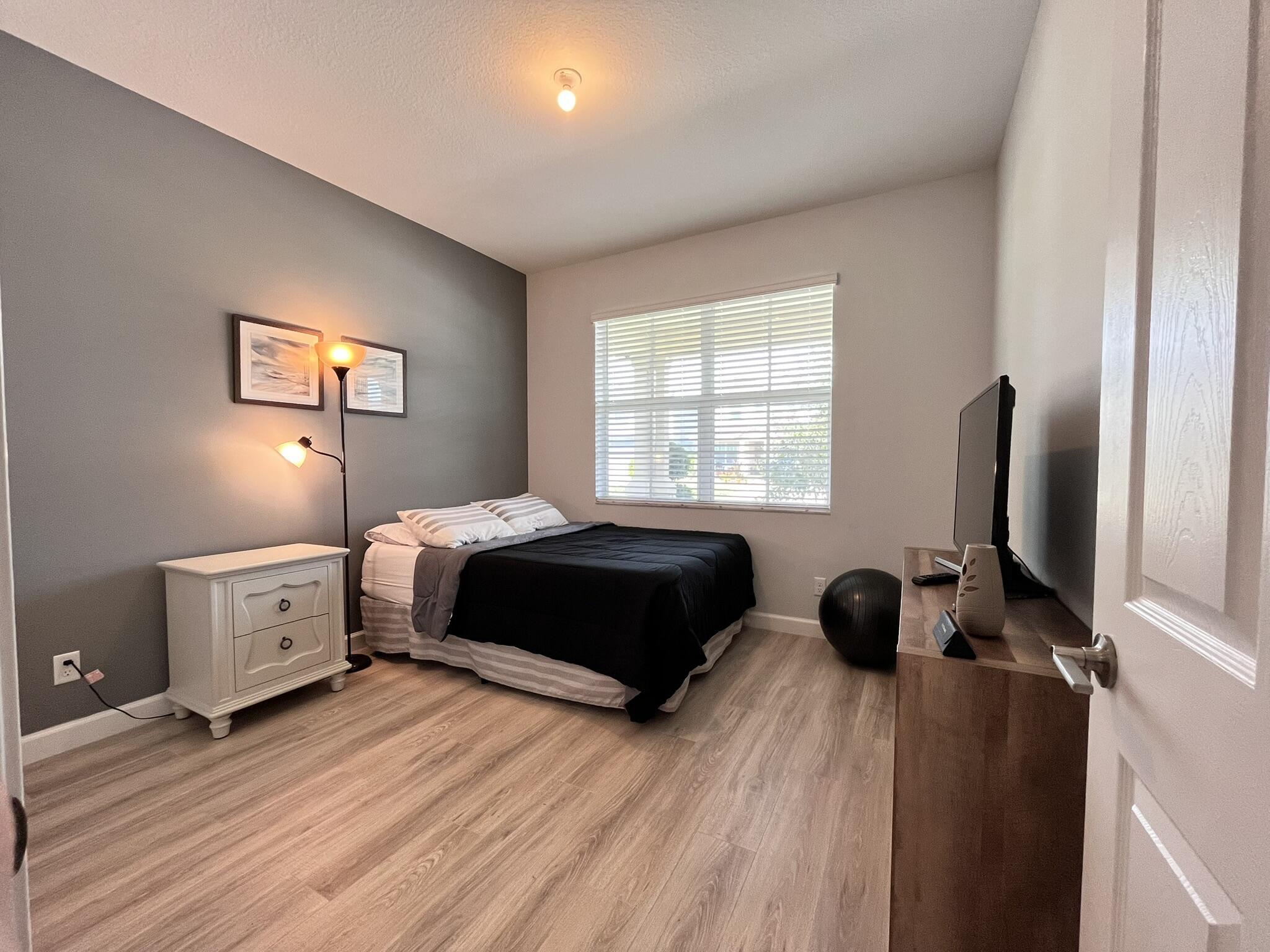 ARDEN PUD POD C SOUTH - Residential Lease