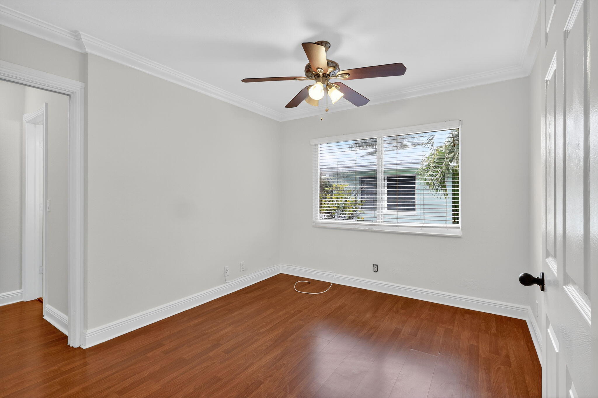 PALM SQUARE - Residential Lease