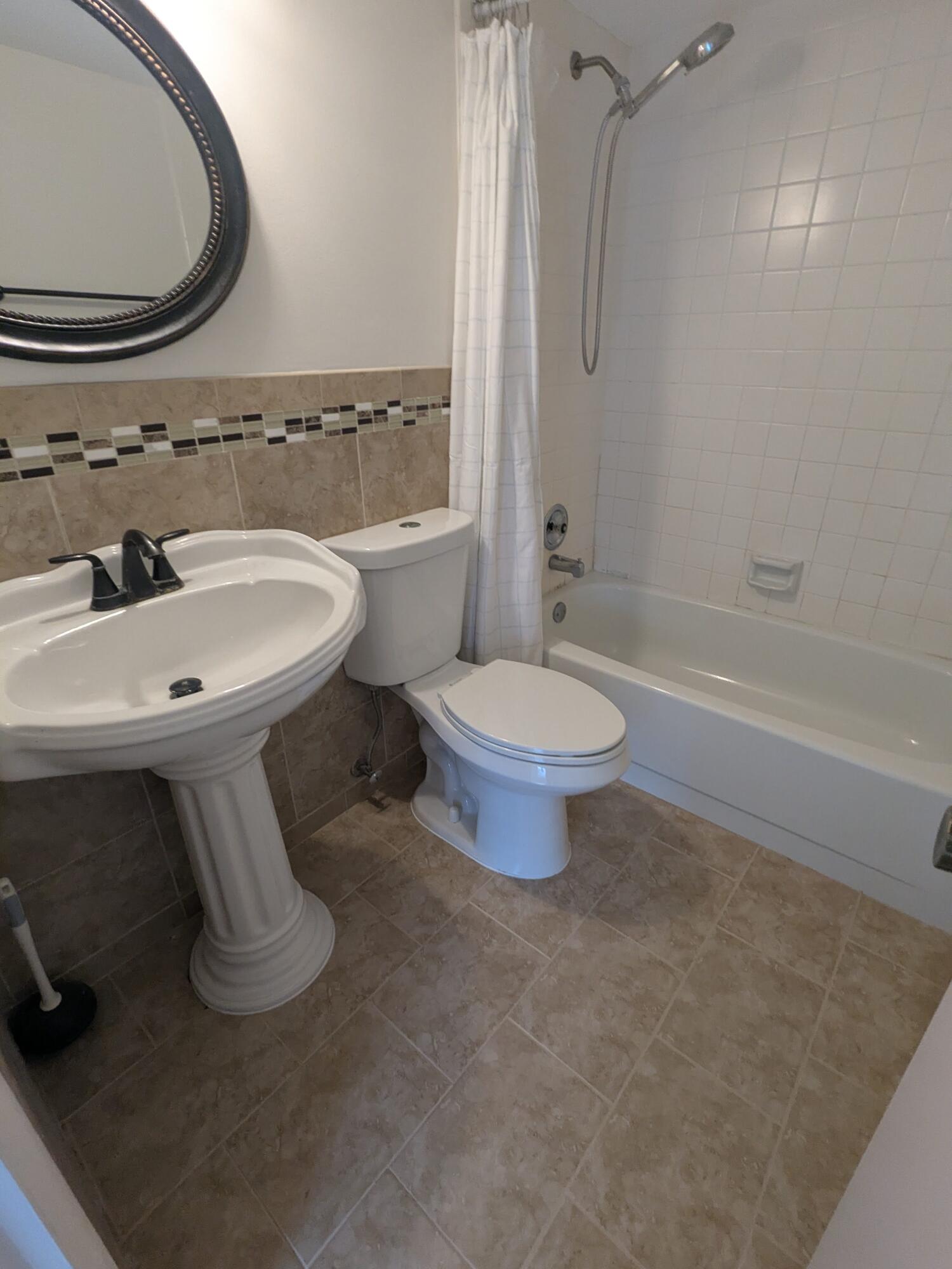 PINES PLAT NO 2 - Residential Lease