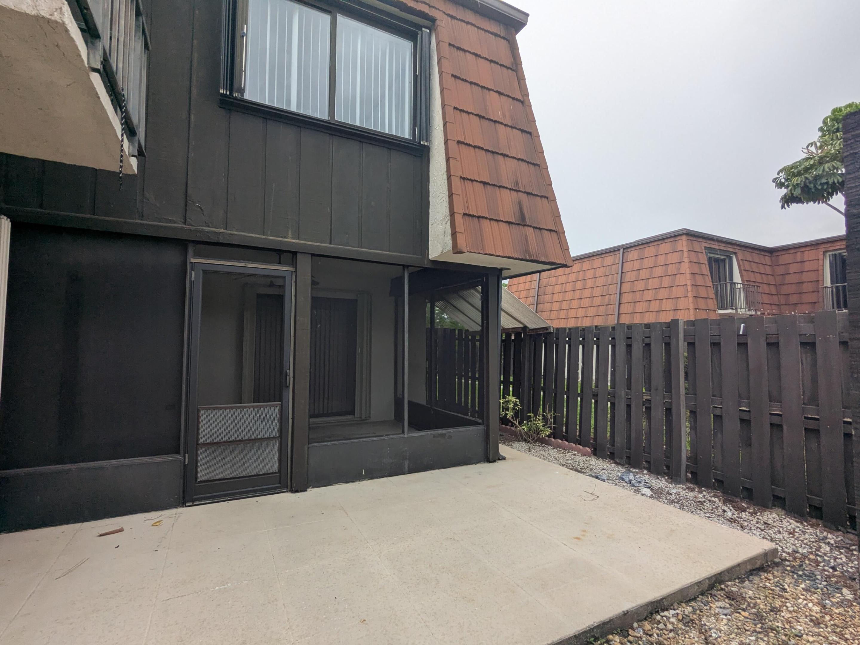 PINES PLAT NO 2 - Residential Lease