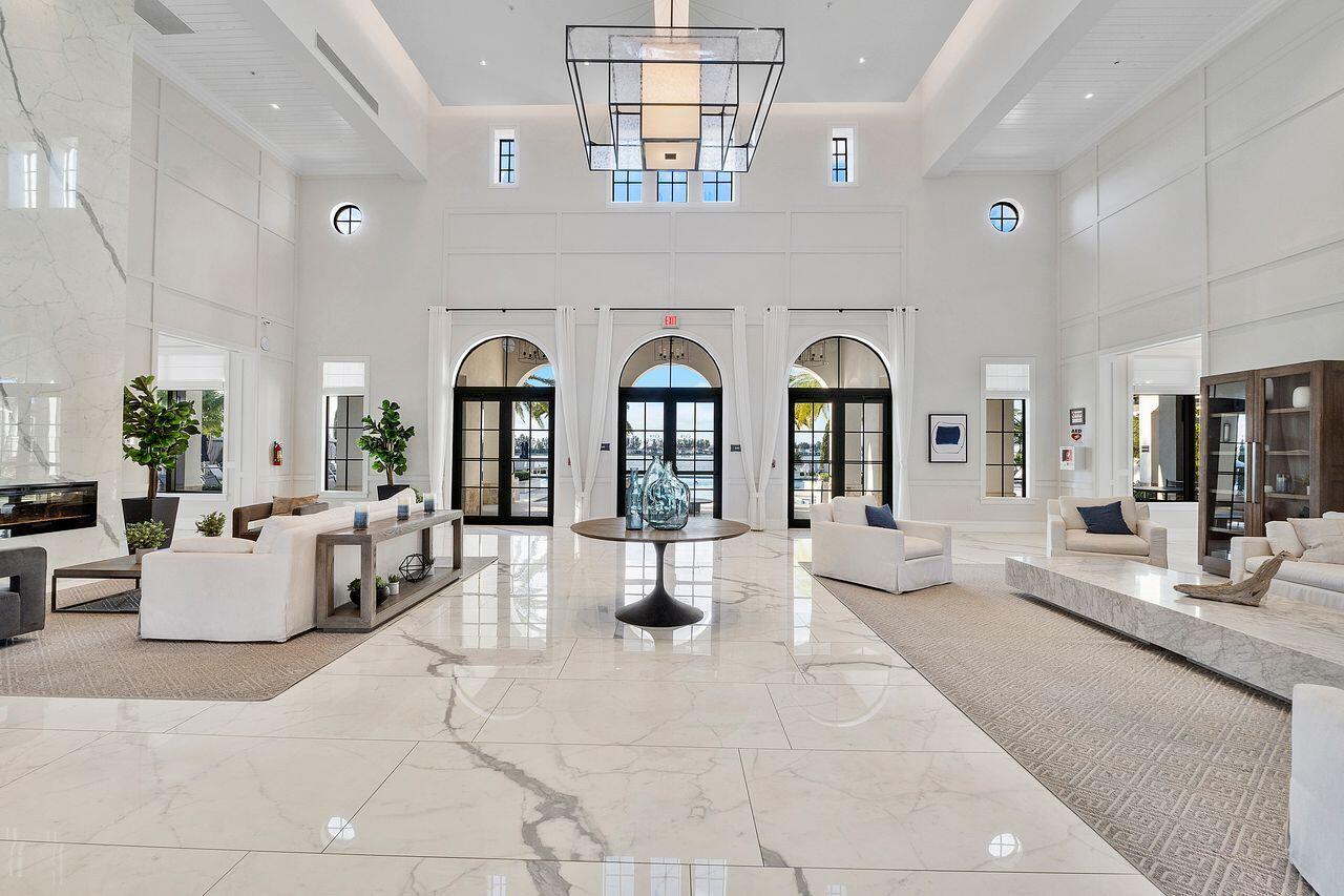 PARKLAND BAY - Residential
