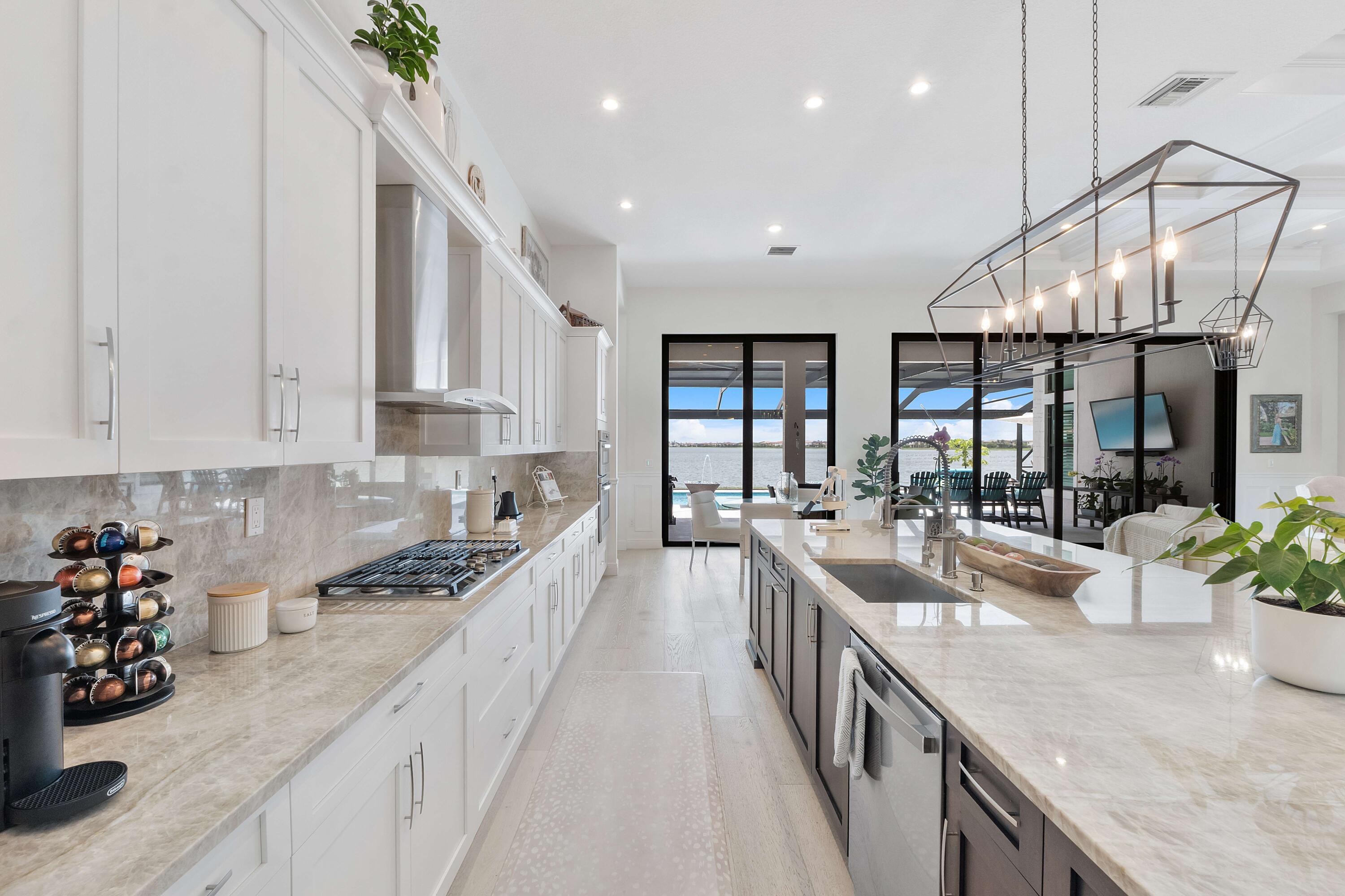PARKLAND BAY - Residential