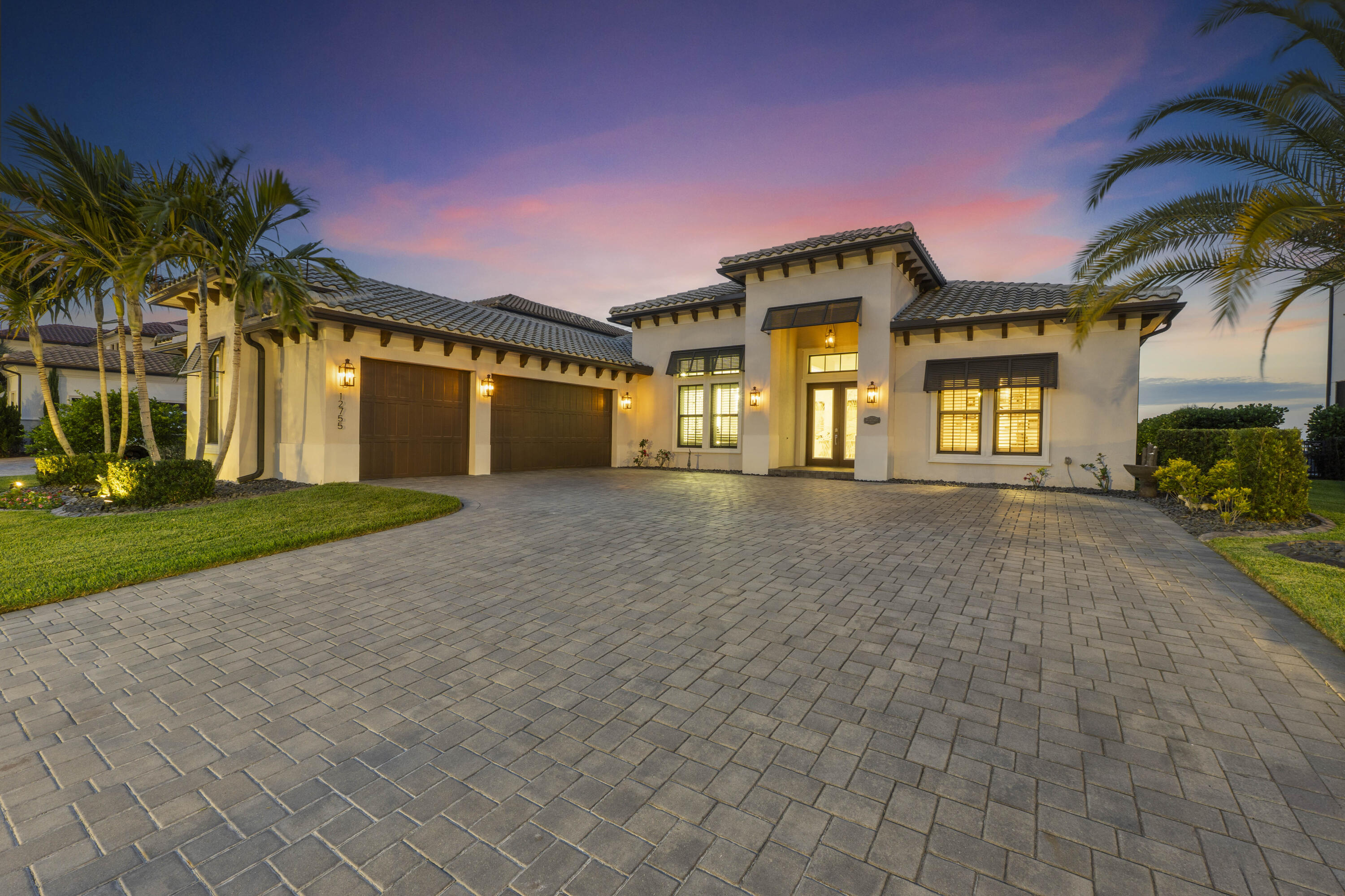 PARKLAND BAY - Residential