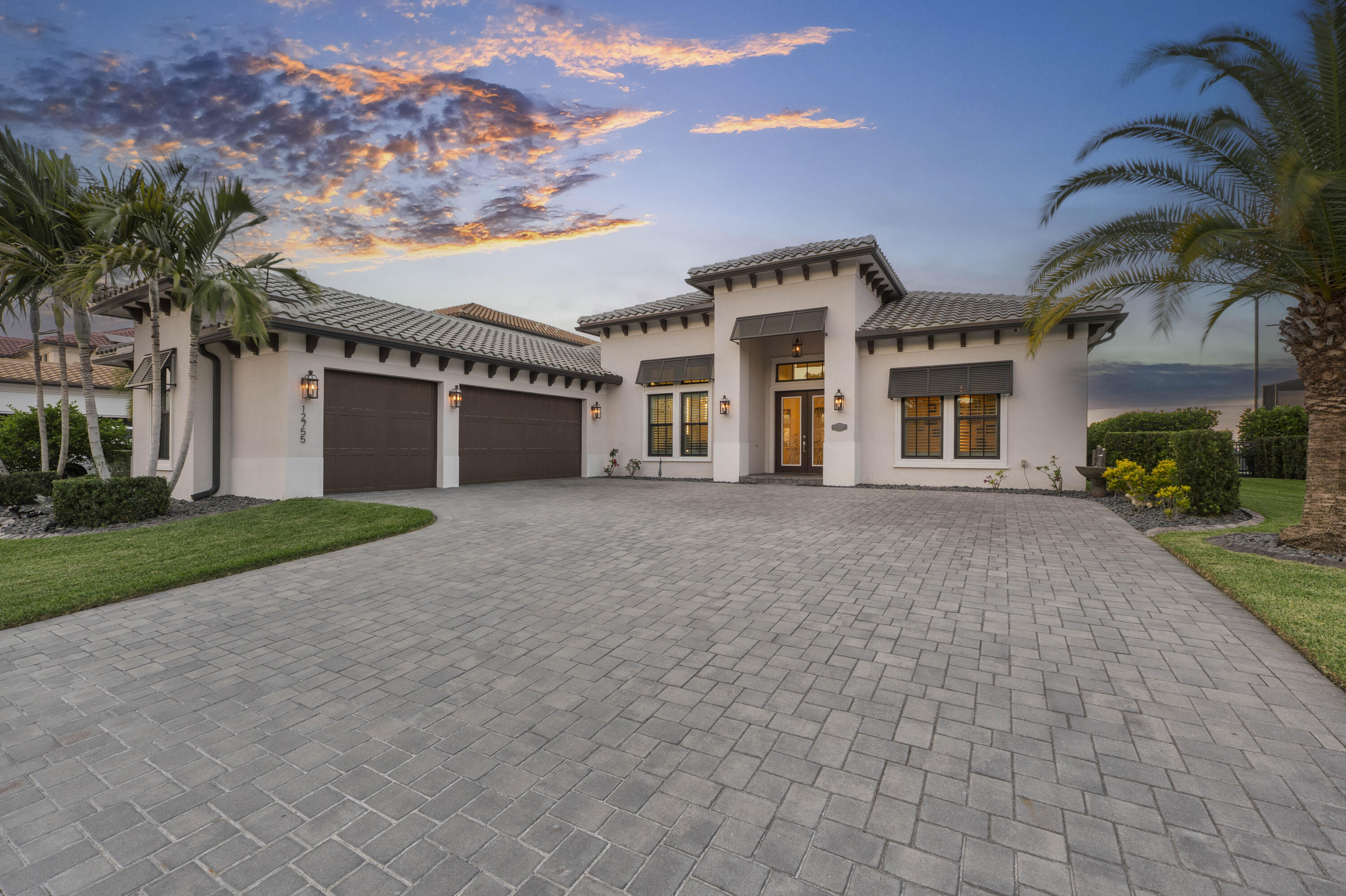 PARKLAND BAY - Residential