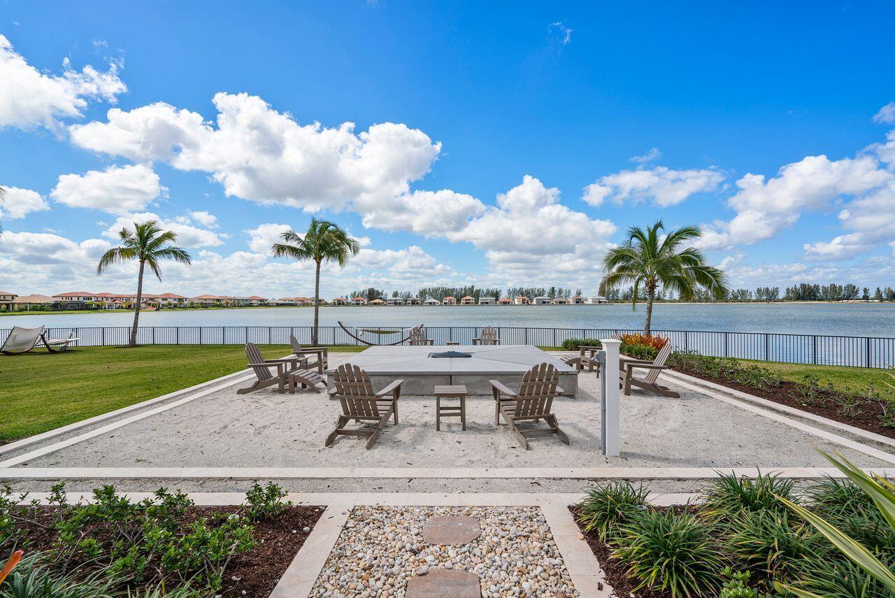 PARKLAND BAY - Residential